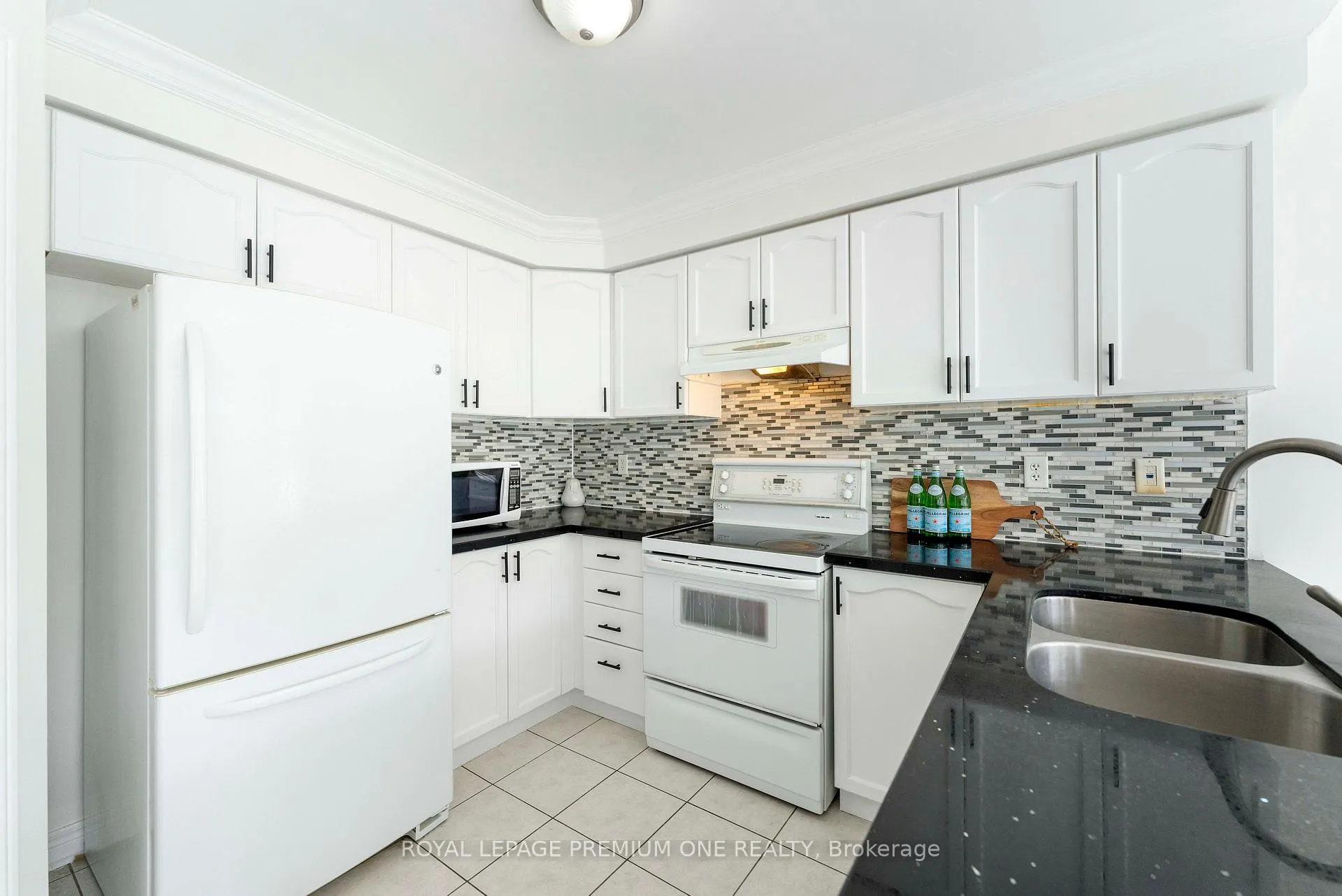 Photo 7 of 178 Cedargrove Road, Caledon, Bolton West — HOMEH