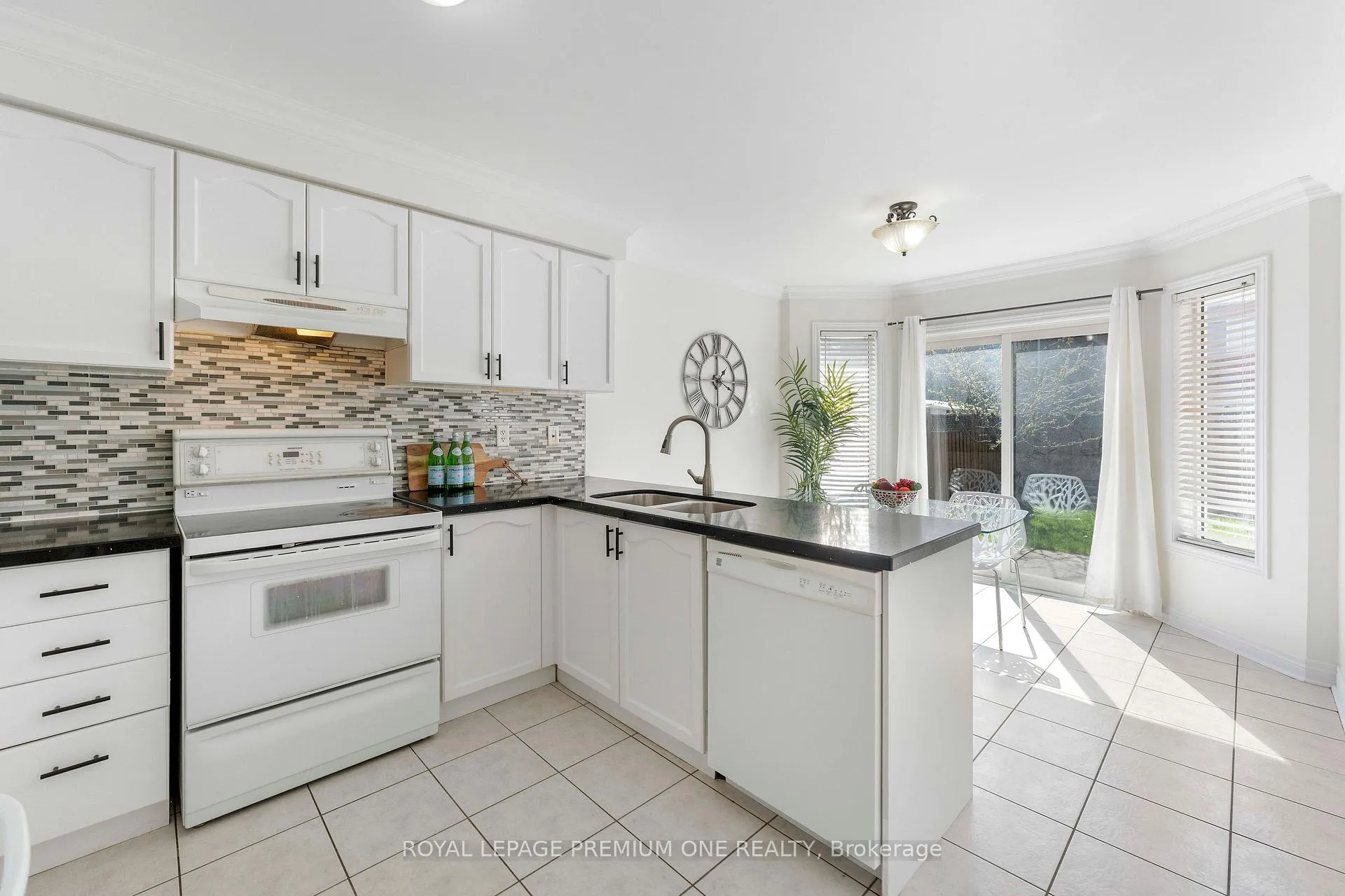 Photo 8 of 178 Cedargrove Road, Caledon, Bolton West — HOMEH