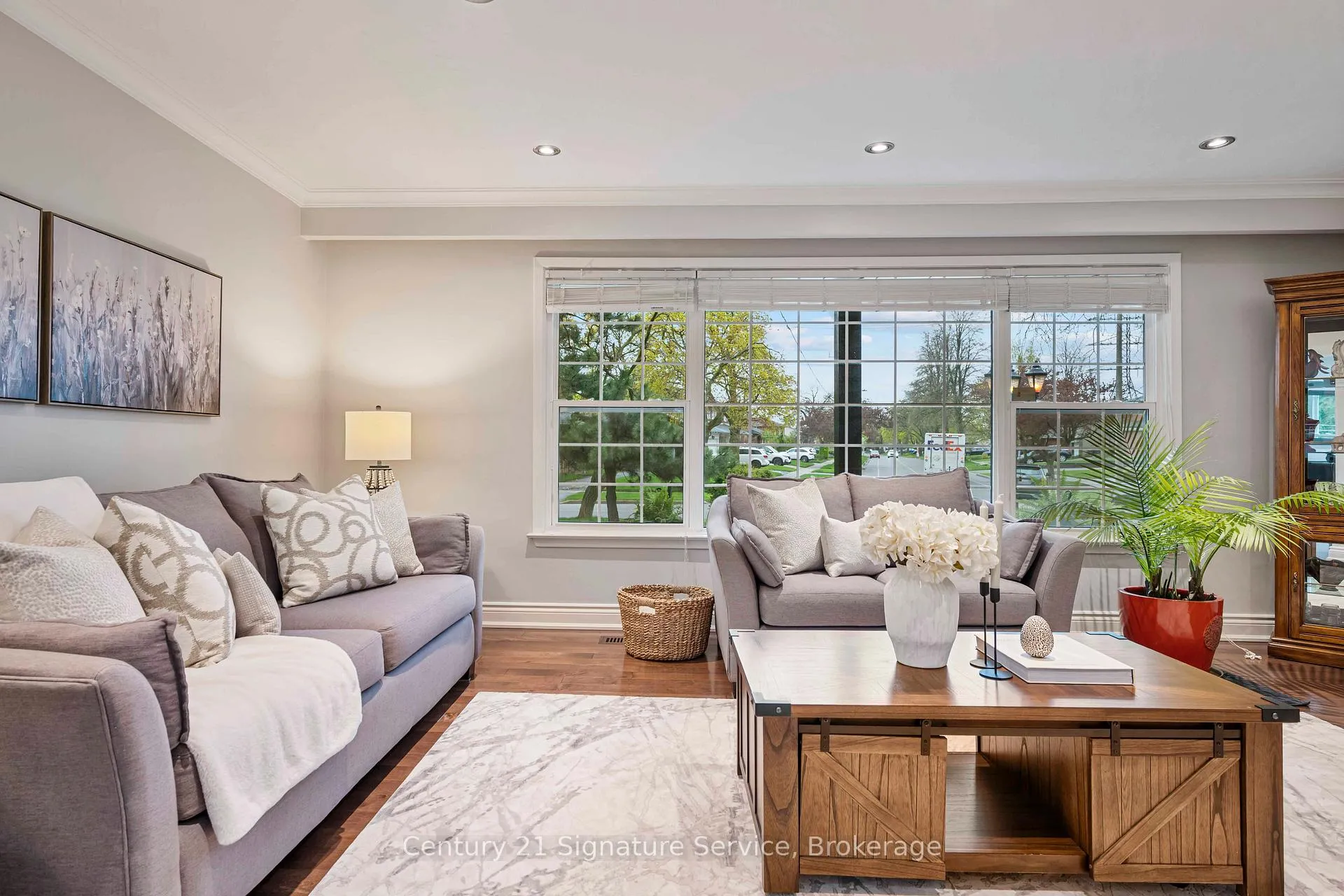 Photo 9 of 2235 Denise Road, Mississauga, Lakeview — HOMEH