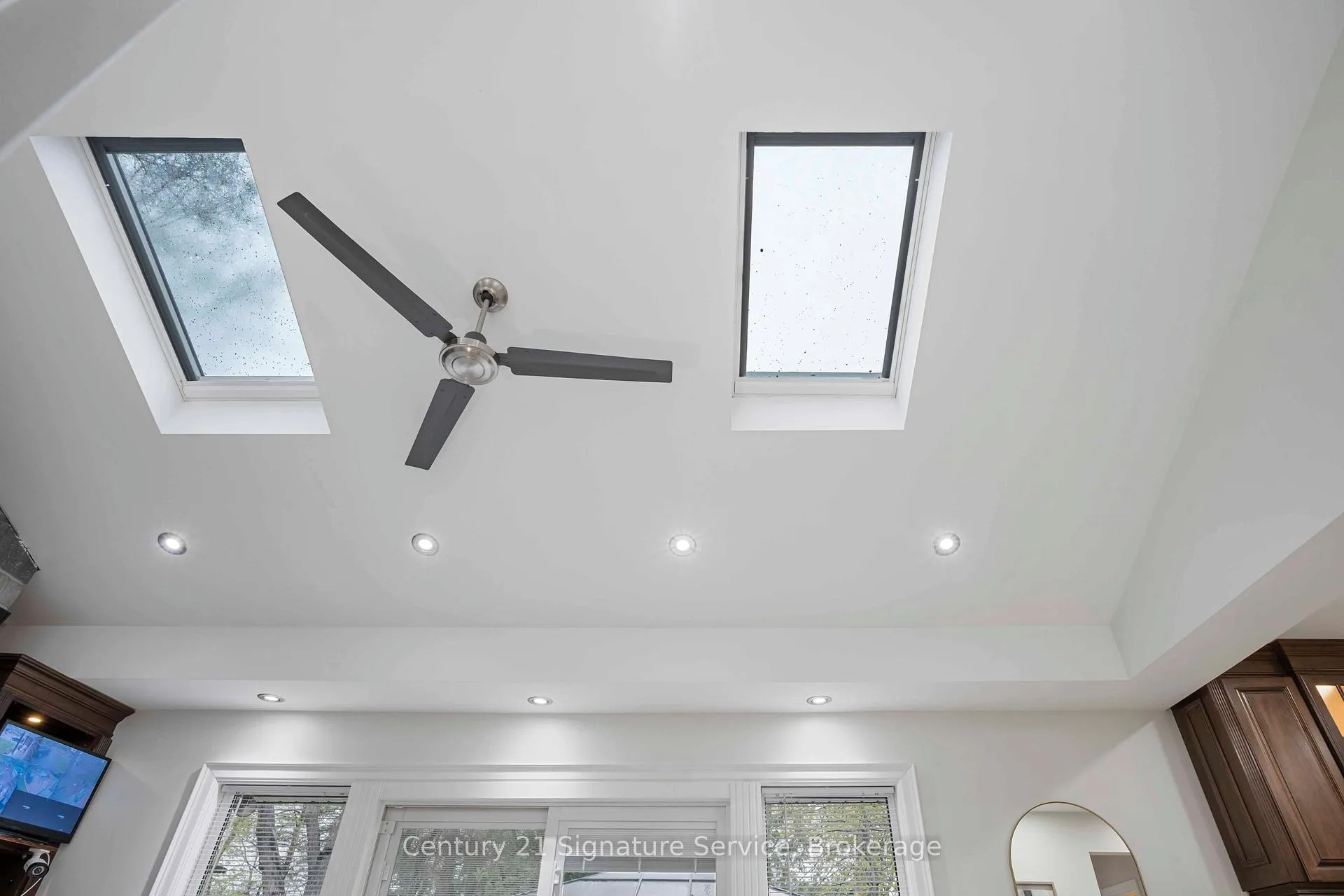Photo 21 of 2235 Denise Road, Mississauga, Lakeview — HOMEH