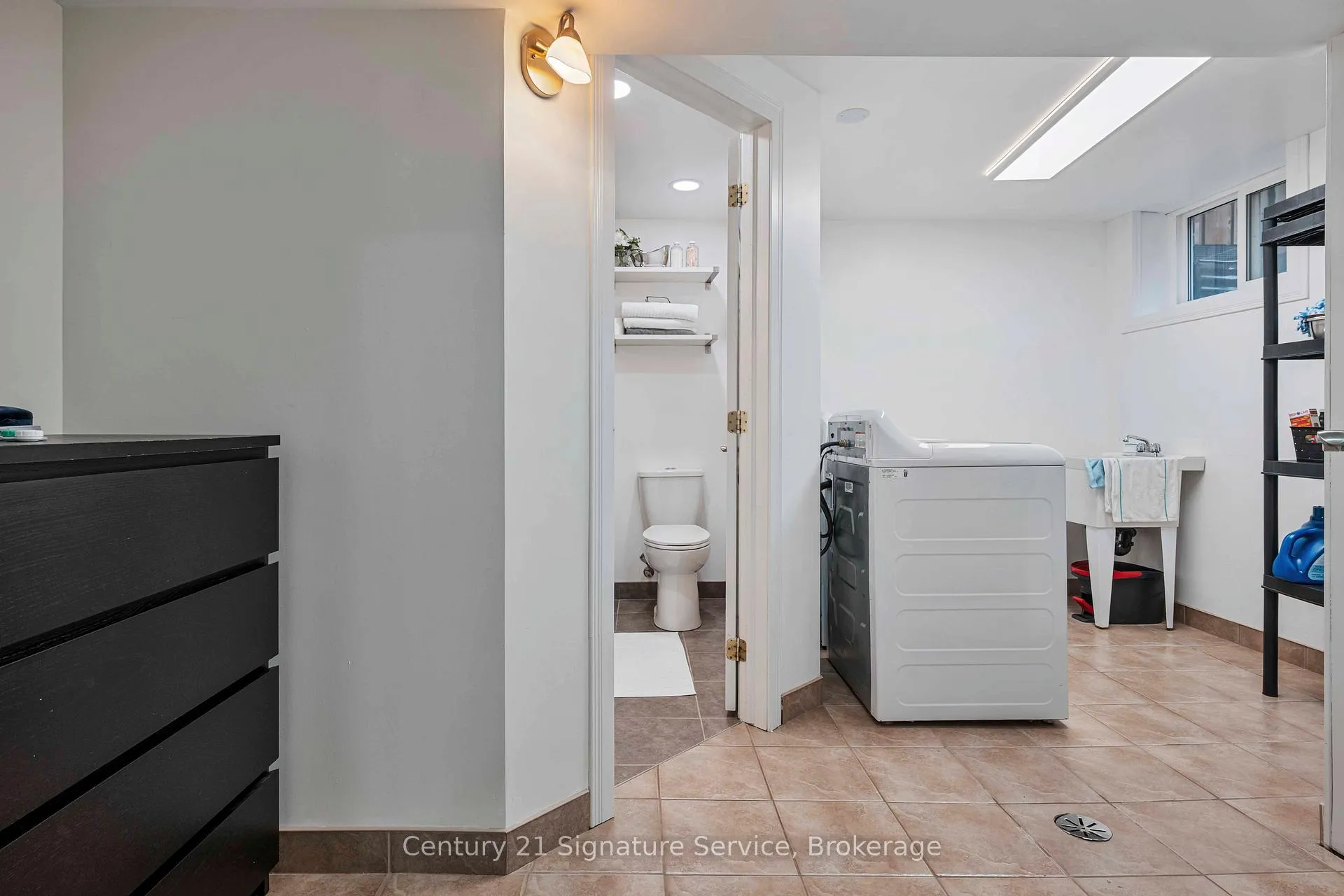 Photo 34 of 2235 Denise Road, Mississauga, Lakeview — HOMEH