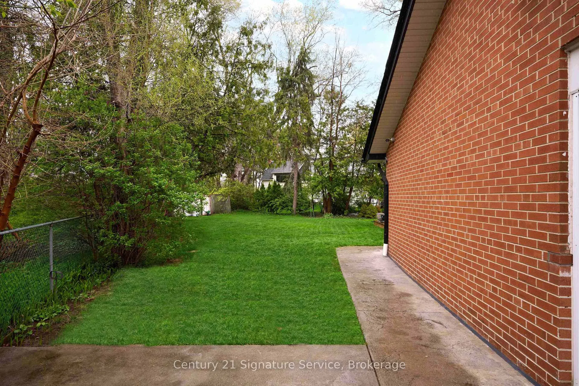 Photo 41 of 2235 Denise Road, Mississauga, Lakeview — HOMEH