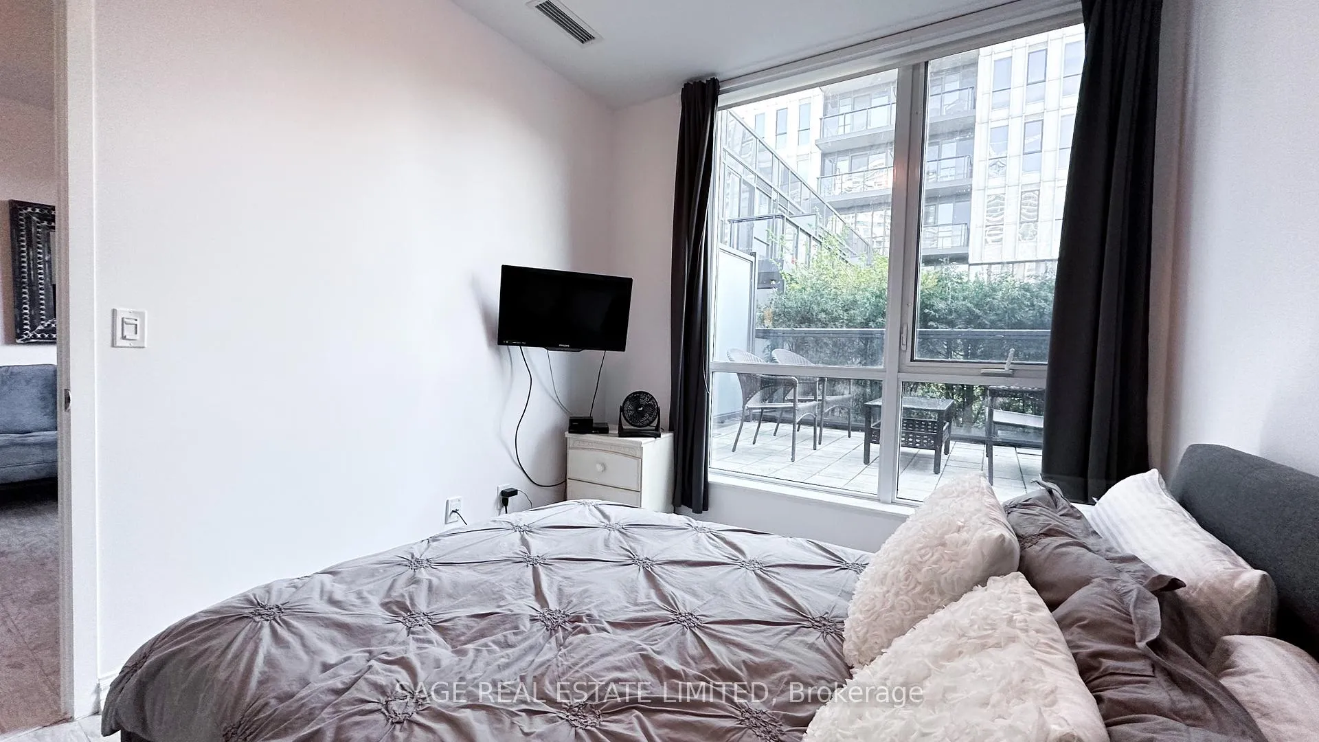 Photo 9 of Unit 405, 55 Regent Park Boulevard N, Toronto, Regent Park — HOMEH