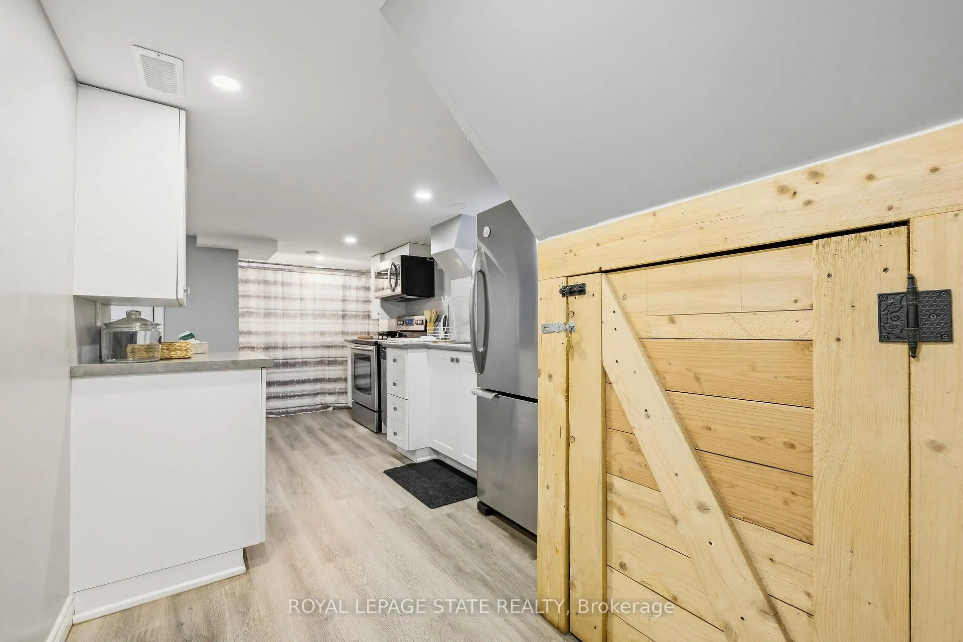 Photo 23 of 624 Upper Ottawa Street, Hamilton, Hampton Heights — HOMEH