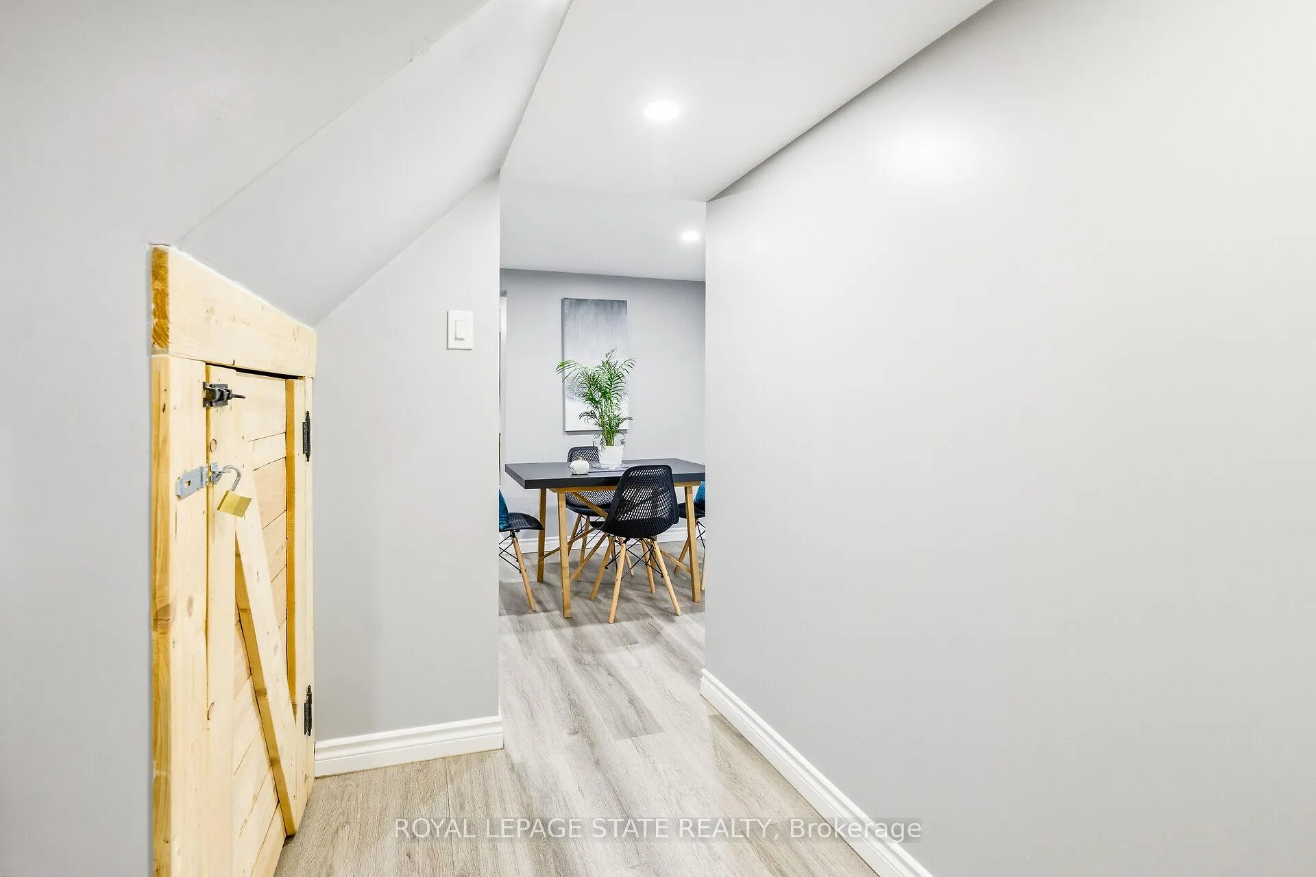 Photo 27 of 624 Upper Ottawa Street, Hamilton, Hampton Heights — HOMEH