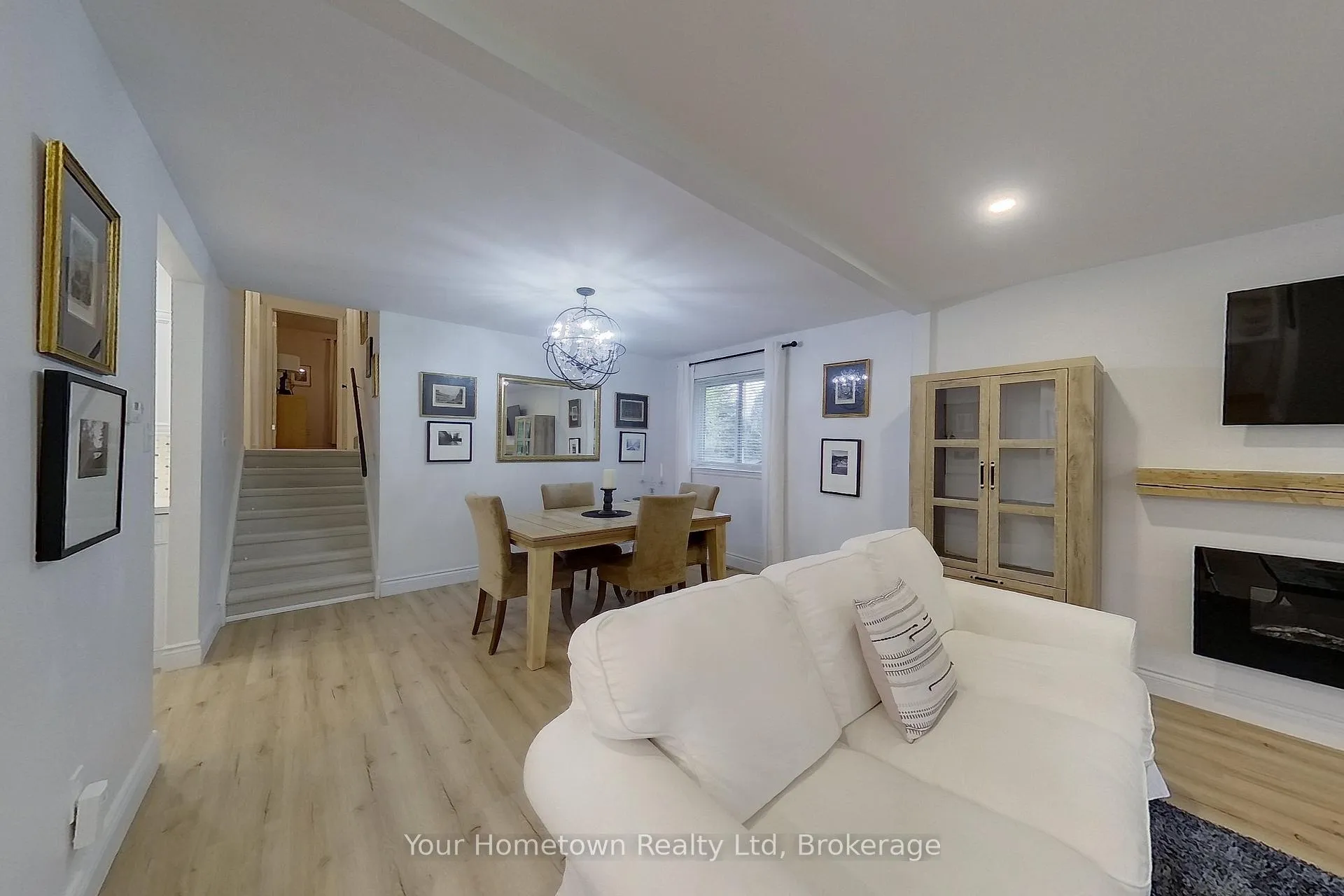Photo 18 of 14 Braeside Street, Centre Wellington, Fergus — HOMEH