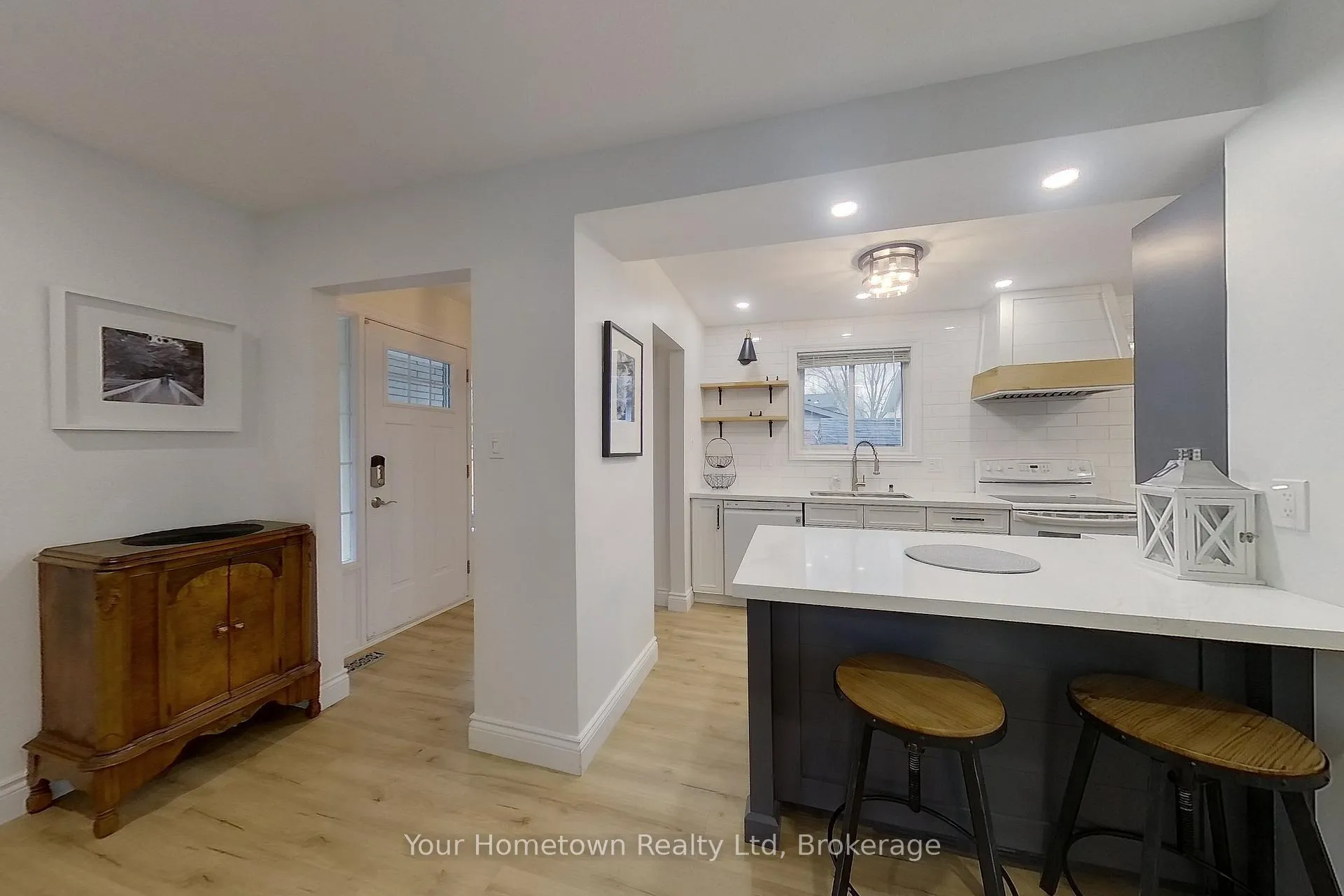 Photo 19 of 14 Braeside Street, Centre Wellington, Fergus — HOMEH
