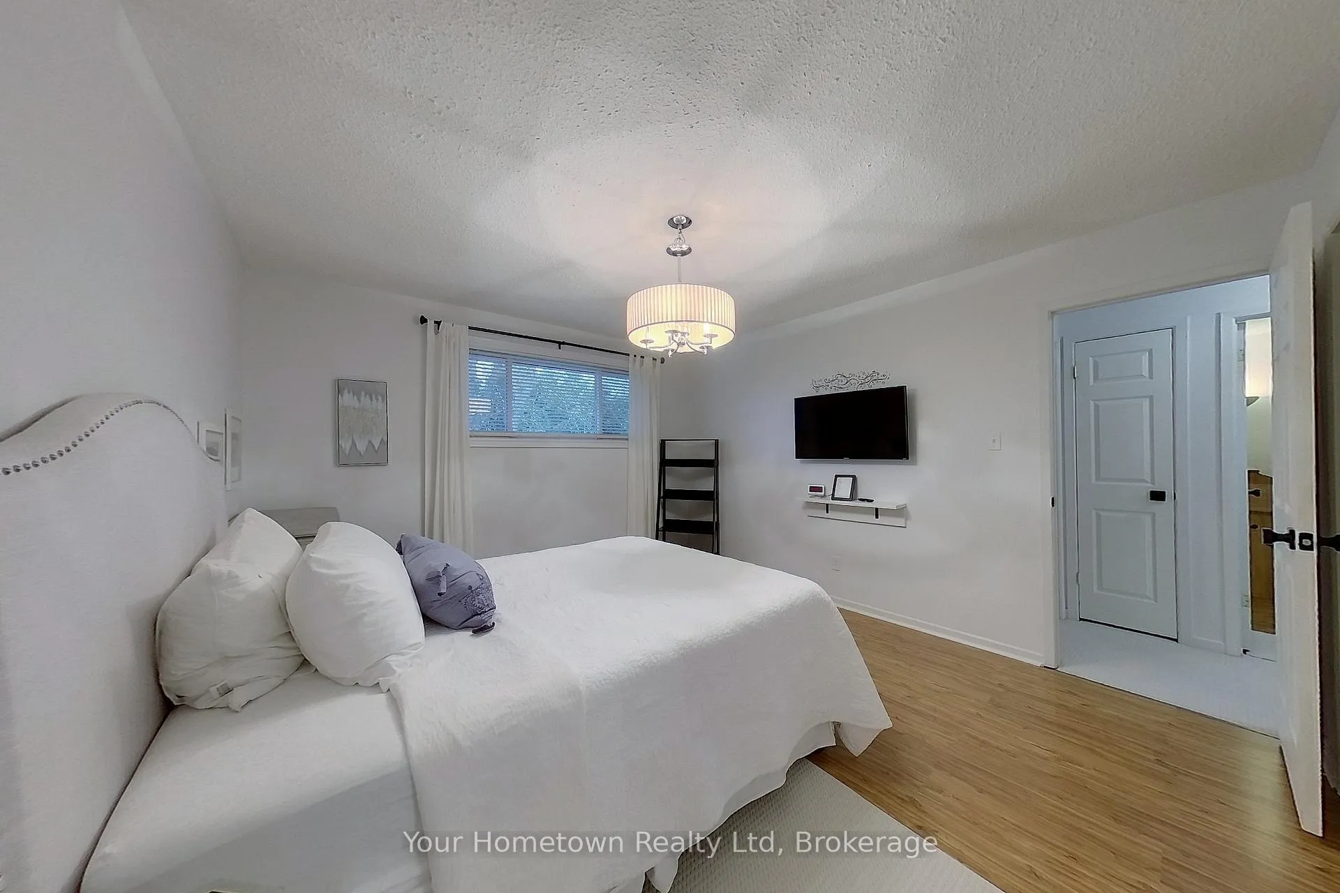Photo 25 of 14 Braeside Street, Centre Wellington, Fergus — HOMEH