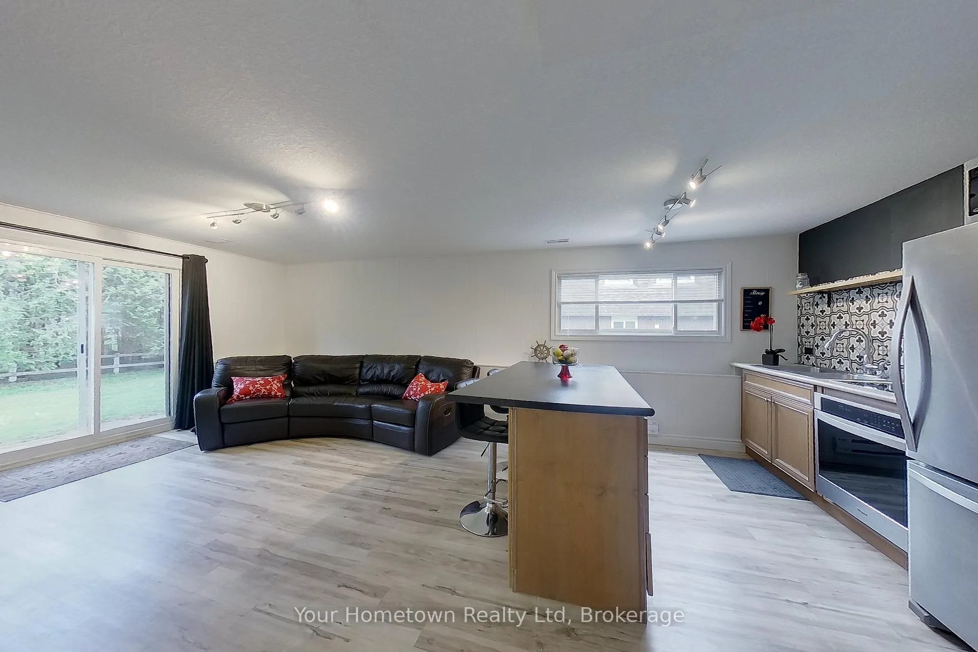 Photo 36 of 14 Braeside Street, Centre Wellington, Fergus — HOMEH