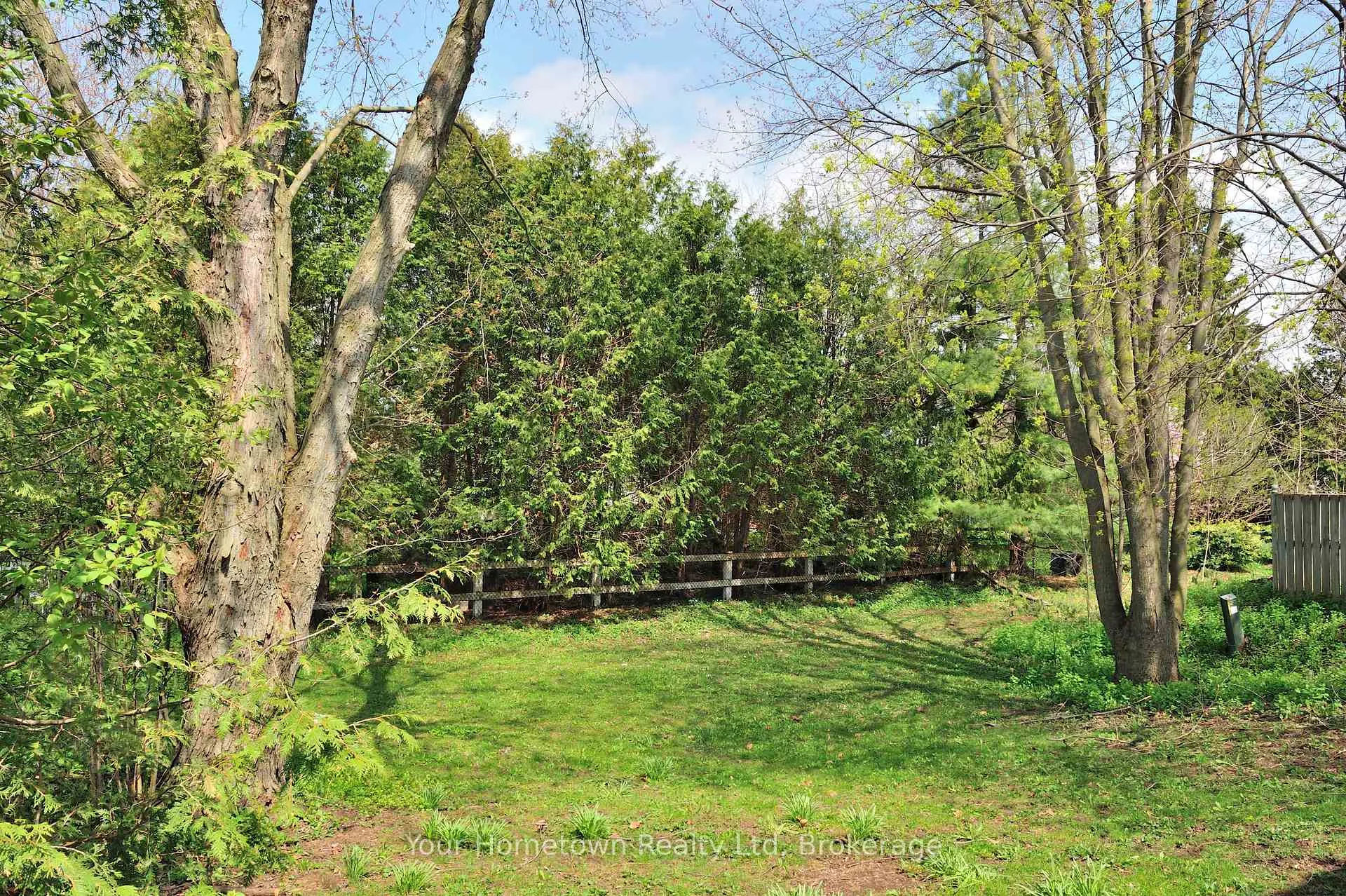 Photo 44 of 14 Braeside Street, Centre Wellington, Fergus — HOMEH