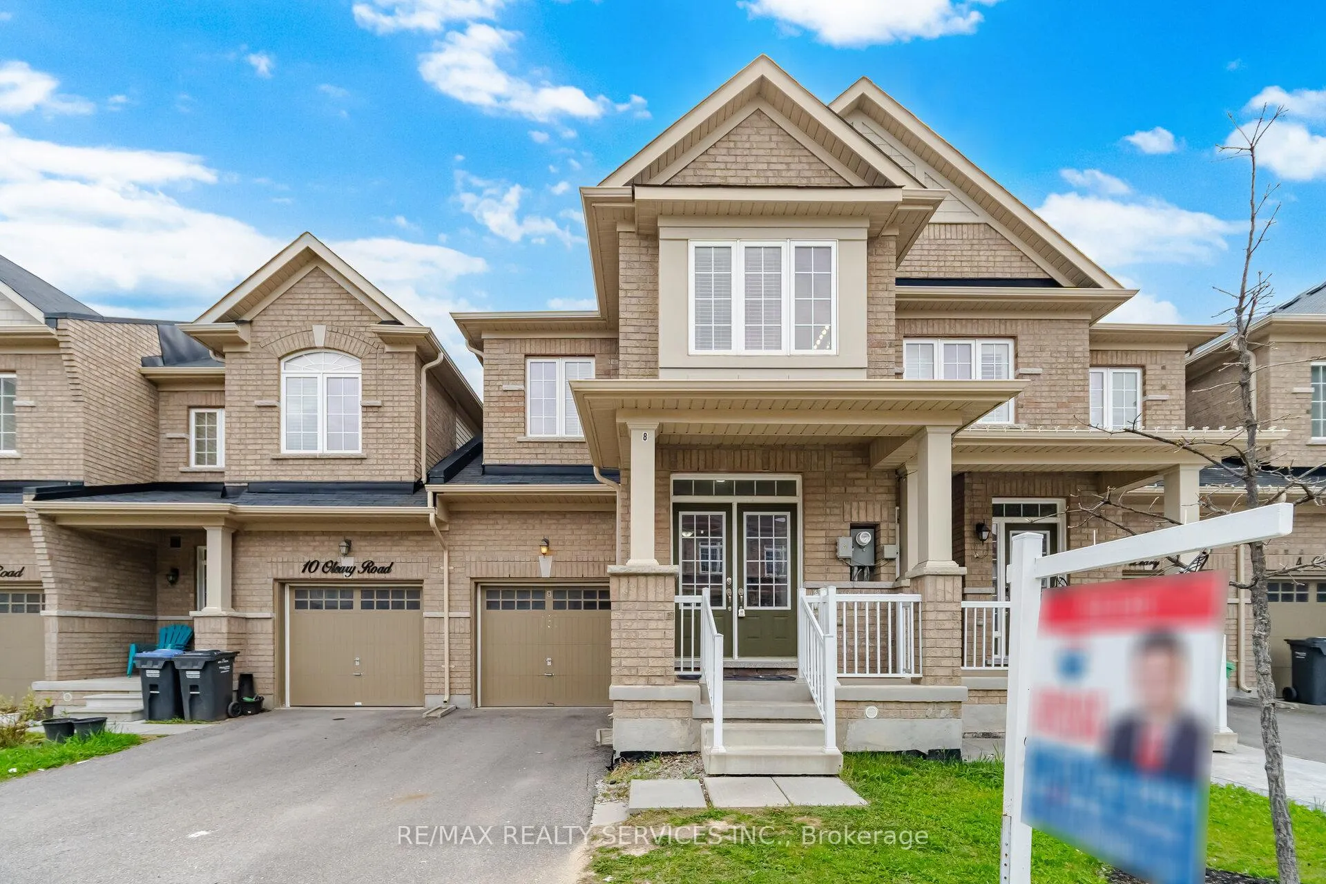Photo 5 of 8 Oleary Road, Brampton, Northwest Brampton — HOMEH