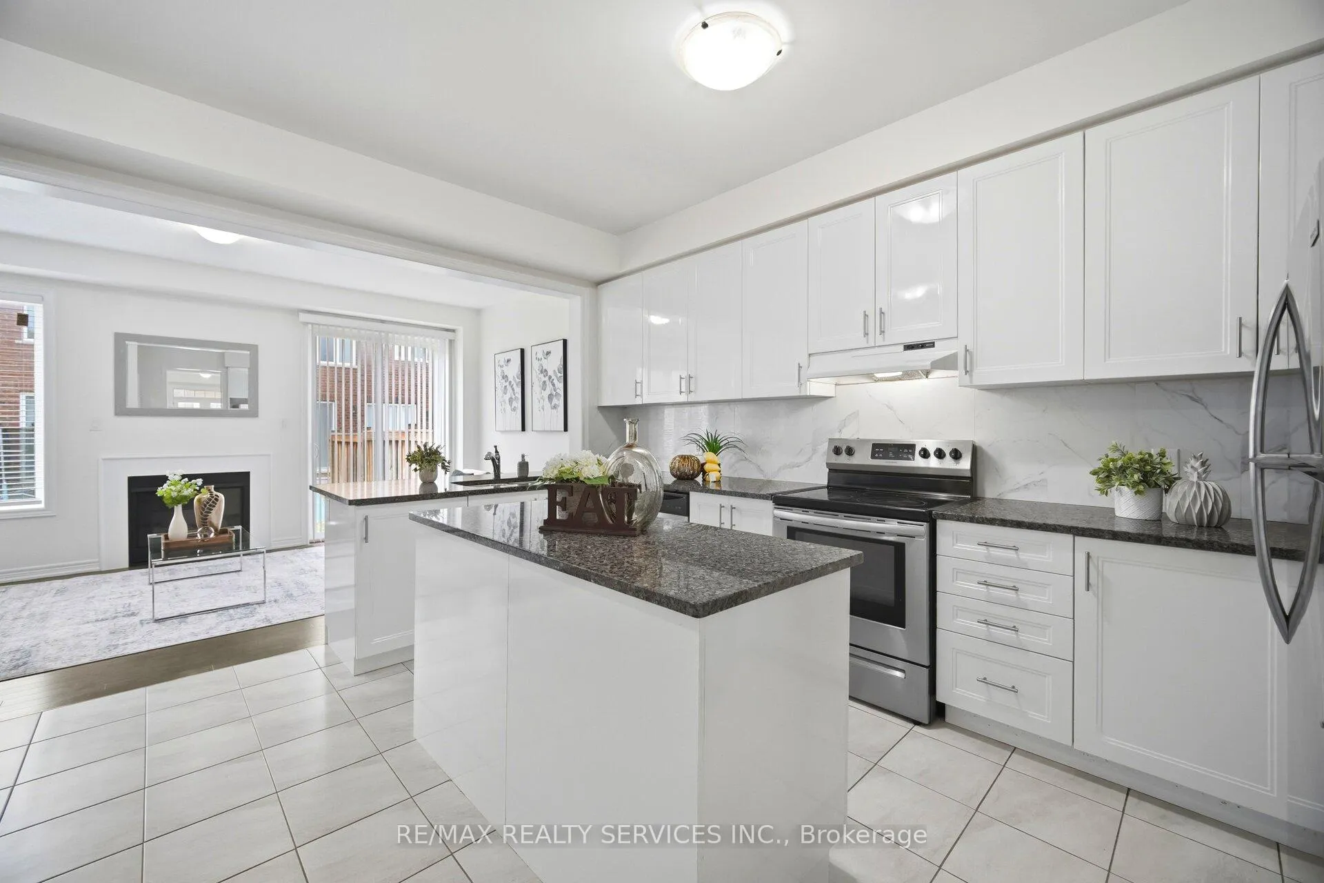 Photo 11 of 8 Oleary Road, Brampton, Northwest Brampton — HOMEH