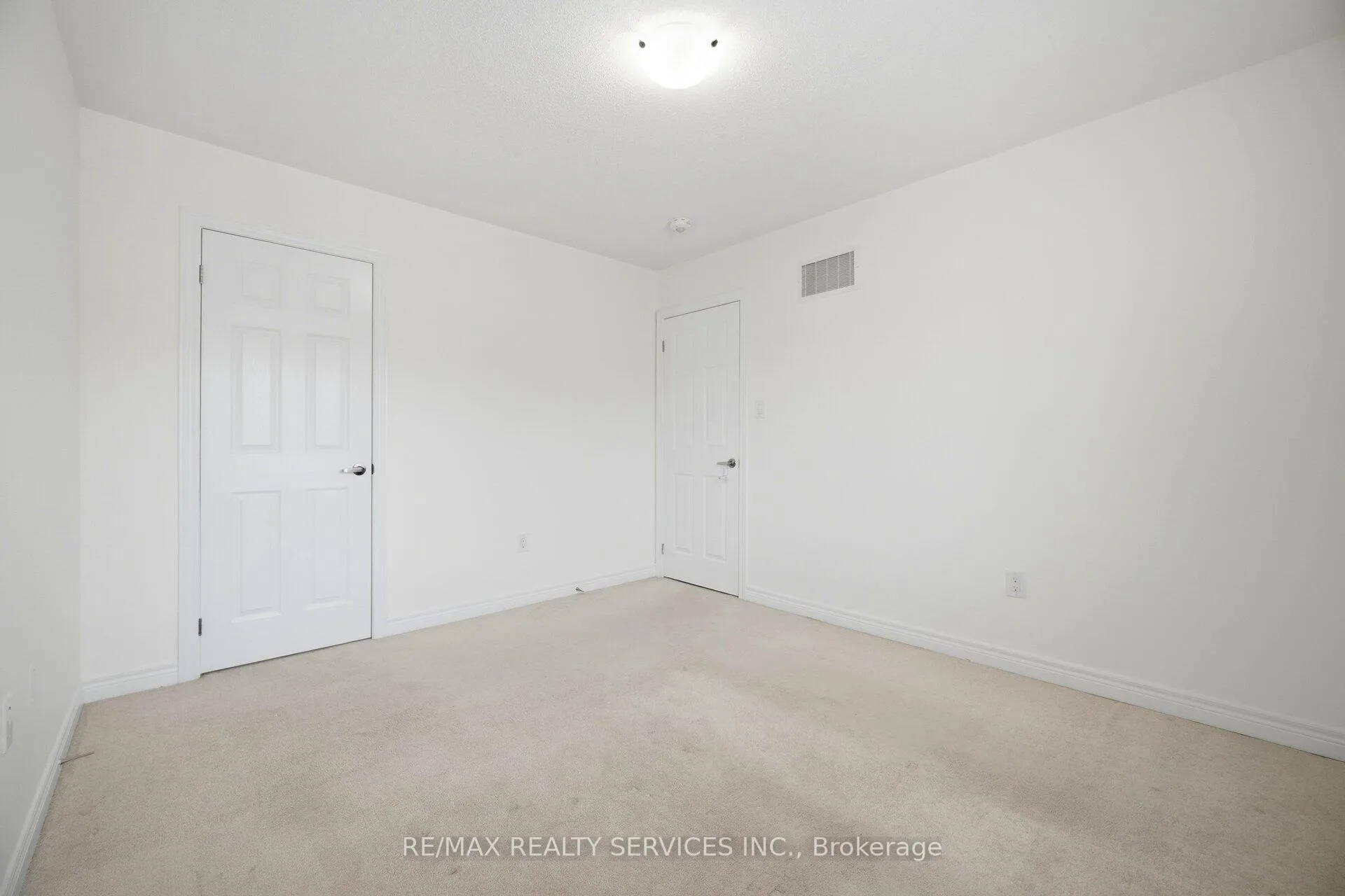 Photo 28 of 8 Oleary Road, Brampton, Northwest Brampton — HOMEH