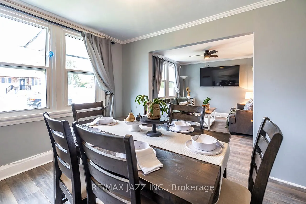 Photo 9 of 45 Wilson Road S, Oshawa, Donevan — HOMEH