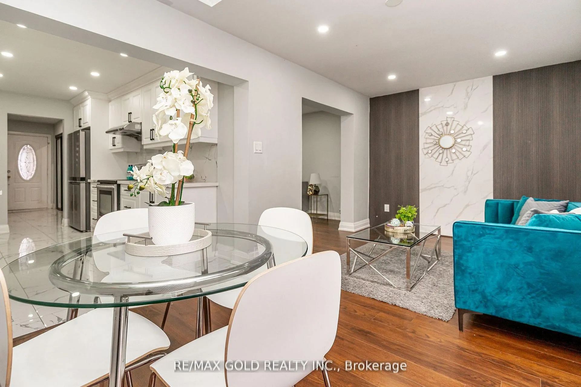 Photo 14 of 13 Martindale Crescent, Brampton, Brampton West — HOMEH