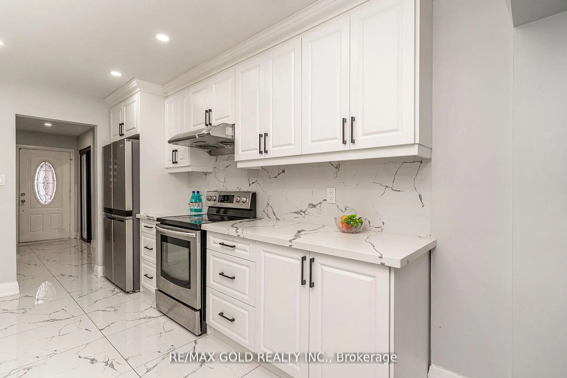 Photo 17 of 13 Martindale Crescent, Brampton, Brampton West — HOMEH