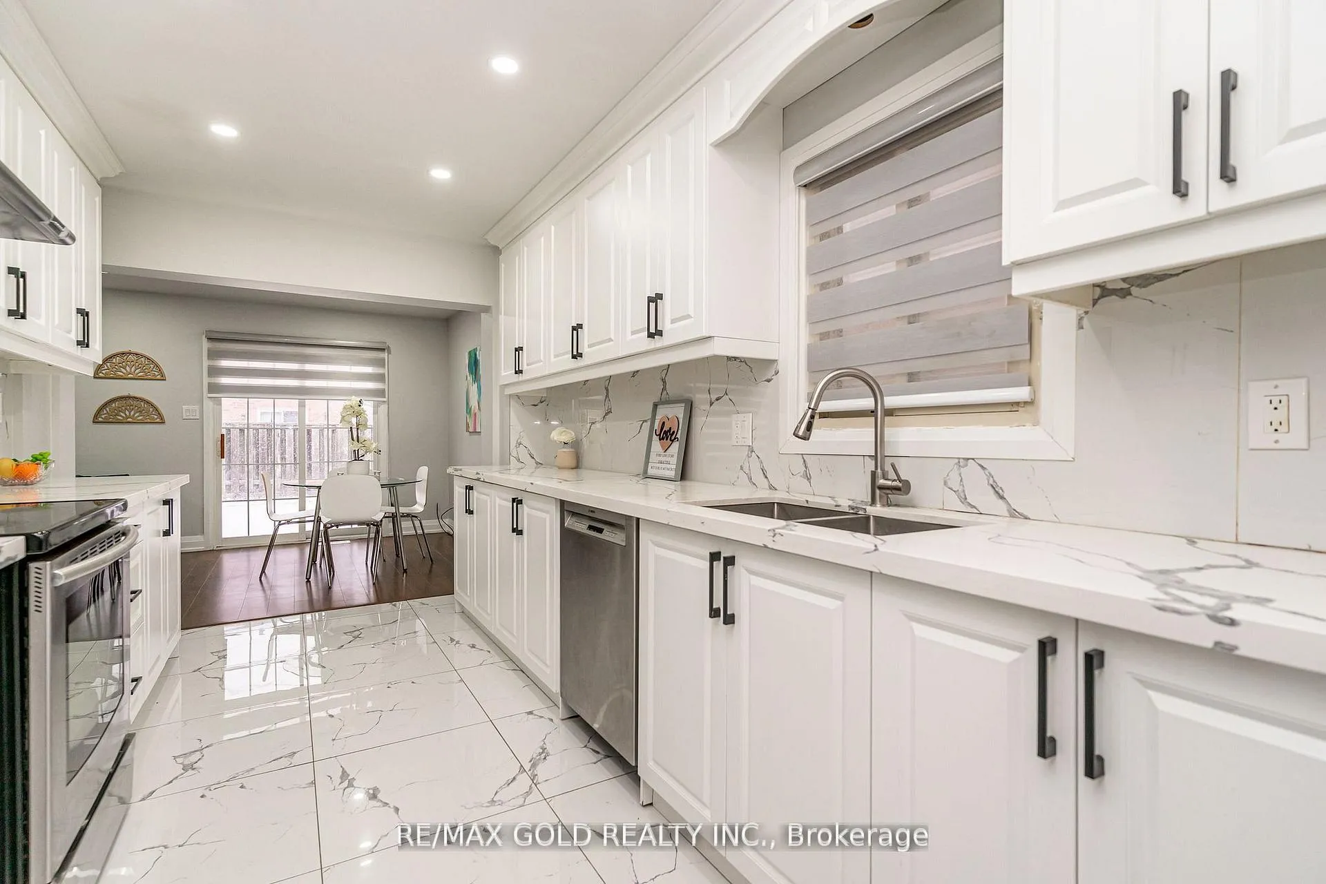 Photo 18 of 13 Martindale Crescent, Brampton, Brampton West — HOMEH