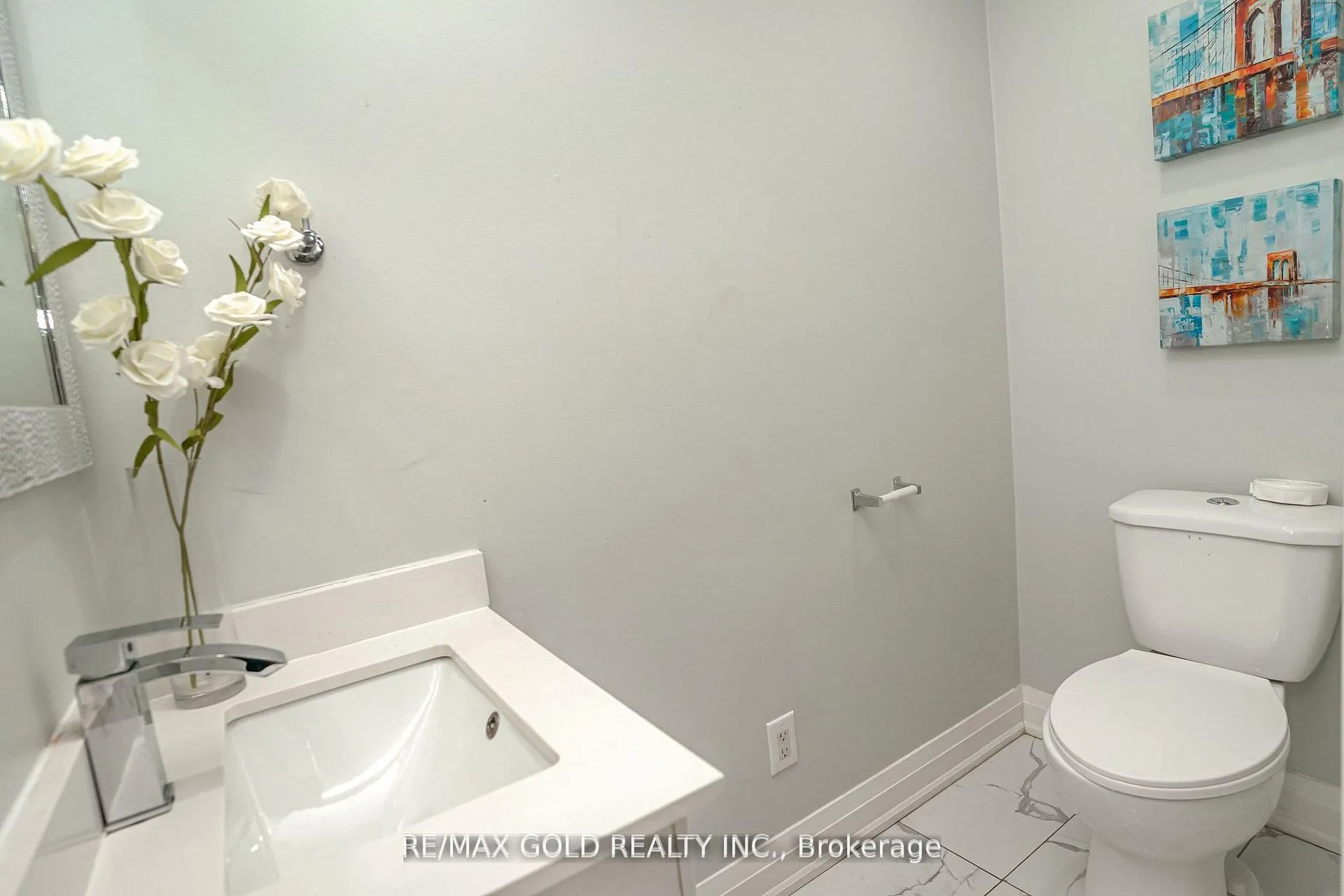 Photo 20 of 13 Martindale Crescent, Brampton, Brampton West — HOMEH