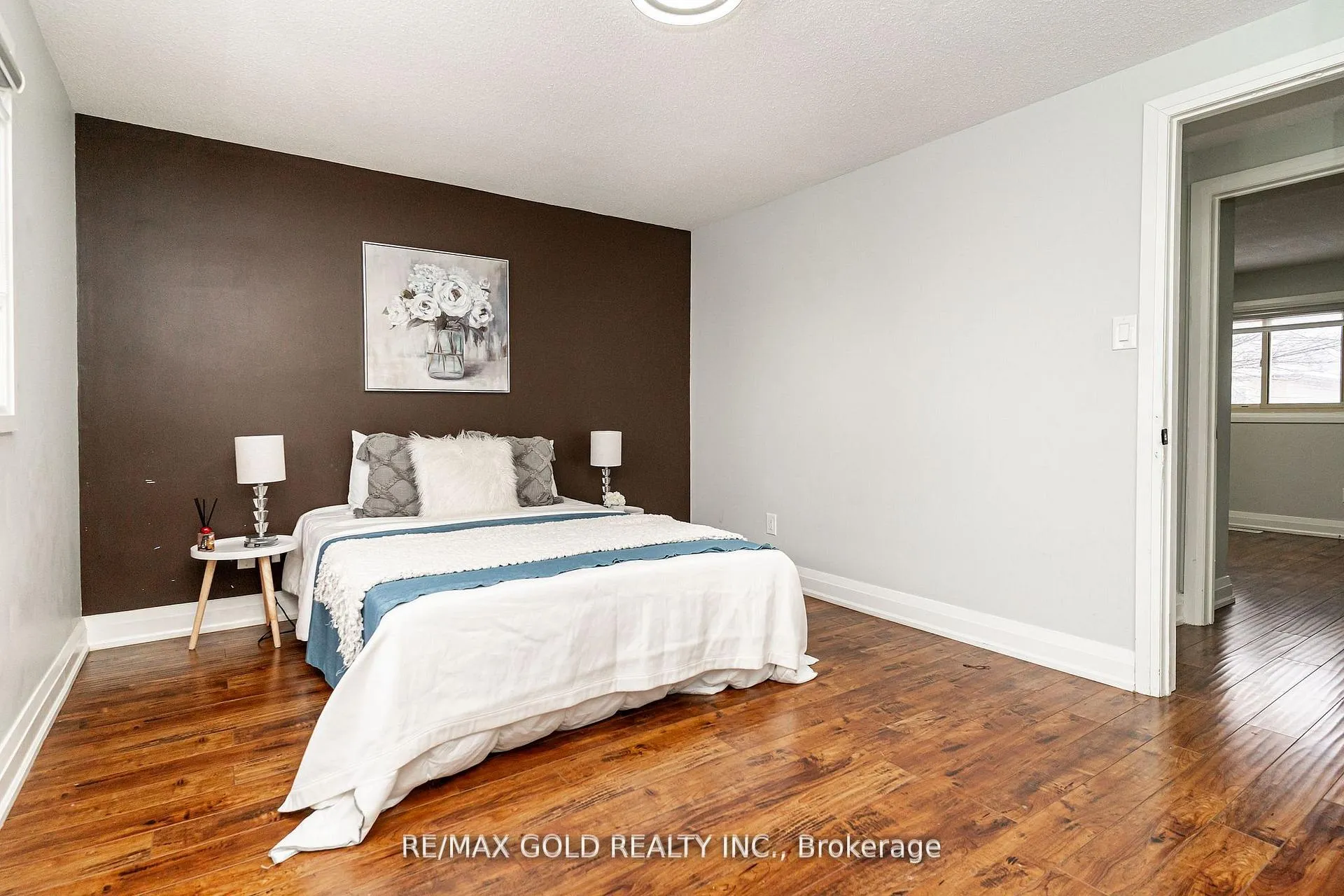 Photo 24 of 13 Martindale Crescent, Brampton, Brampton West — HOMEH