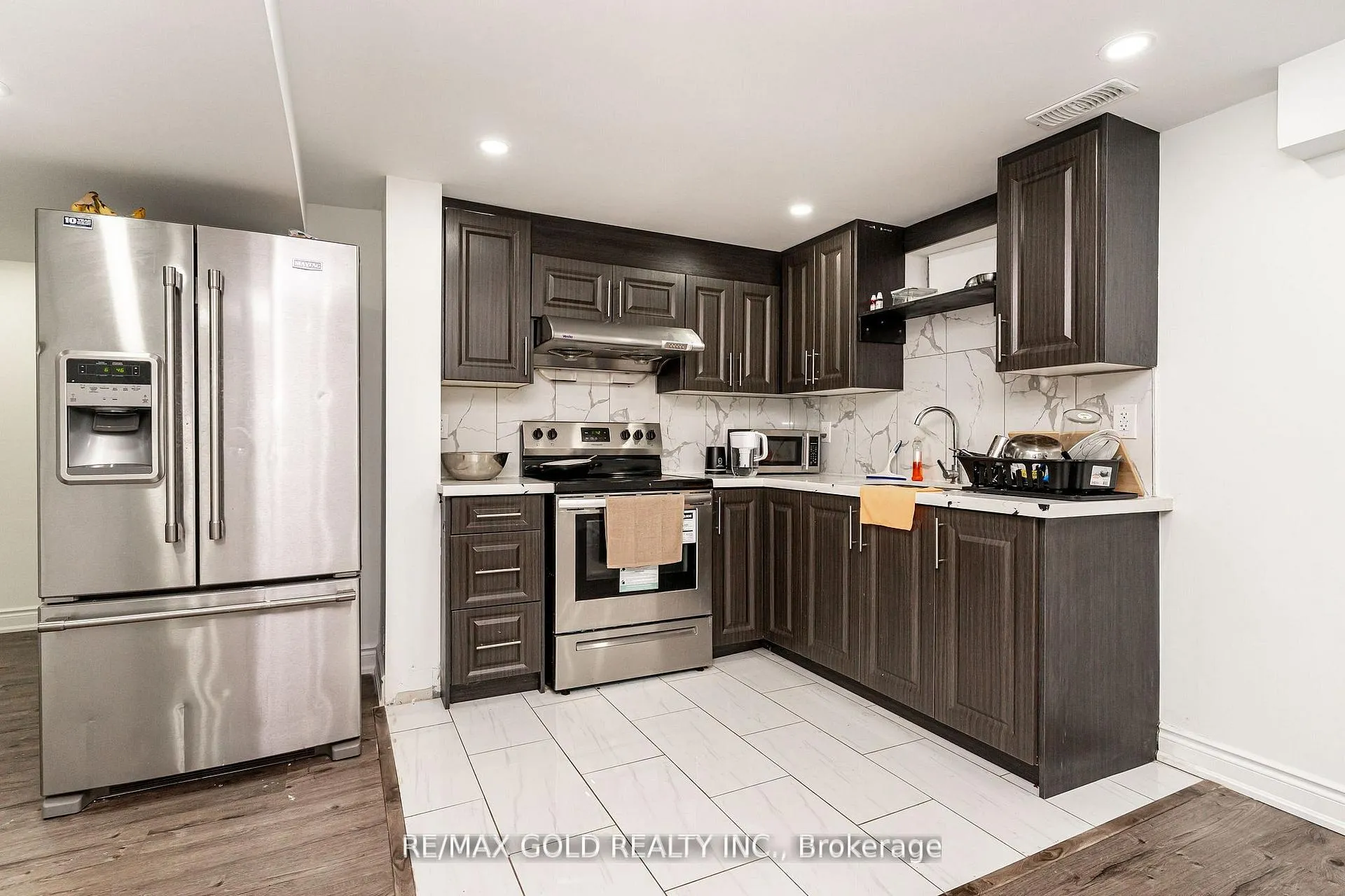 Photo 32 of 13 Martindale Crescent, Brampton, Brampton West — HOMEH