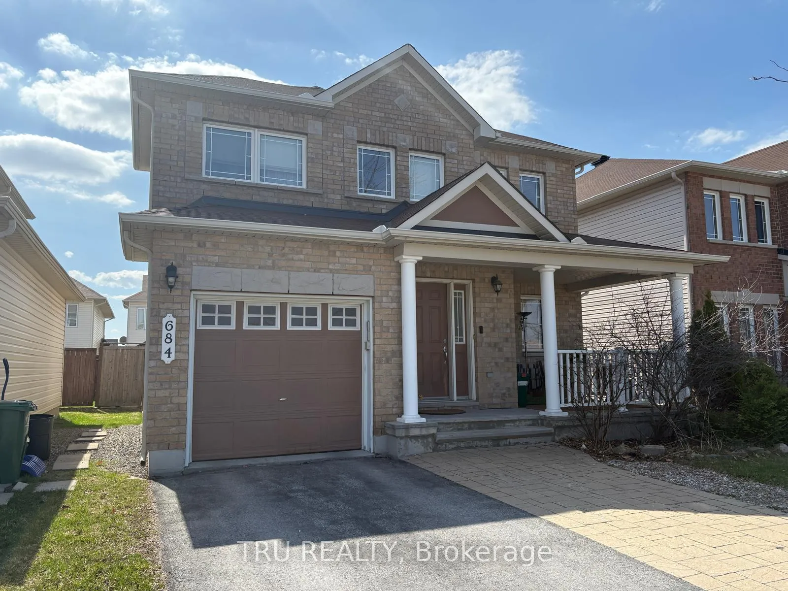 Photo 2 of 684 Beatrice Drive, Ottawa, Barrhaven - Strandherd — HOMEH