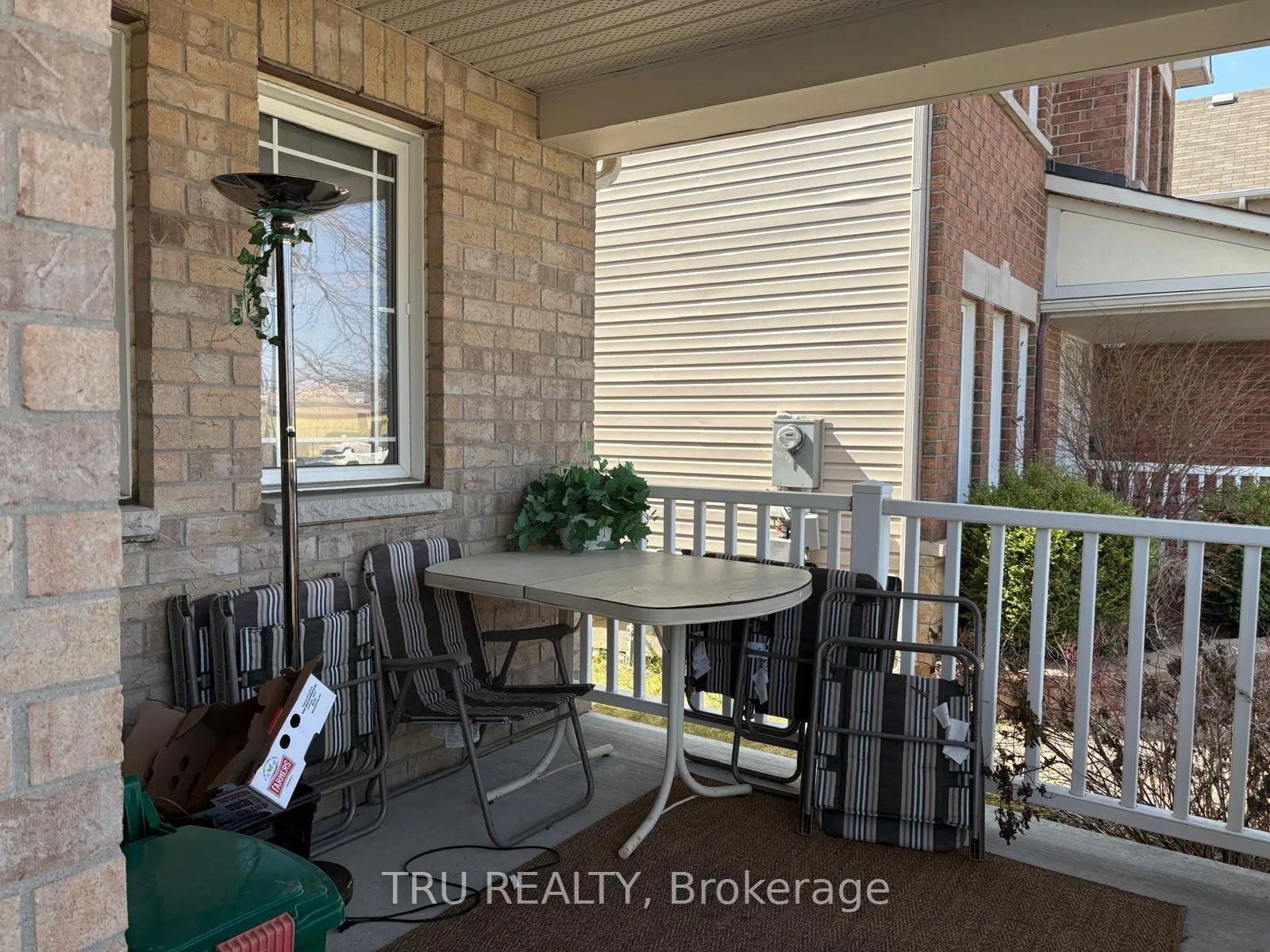 Photo 6 of 684 Beatrice Drive, Ottawa, Barrhaven - Strandherd — HOMEH