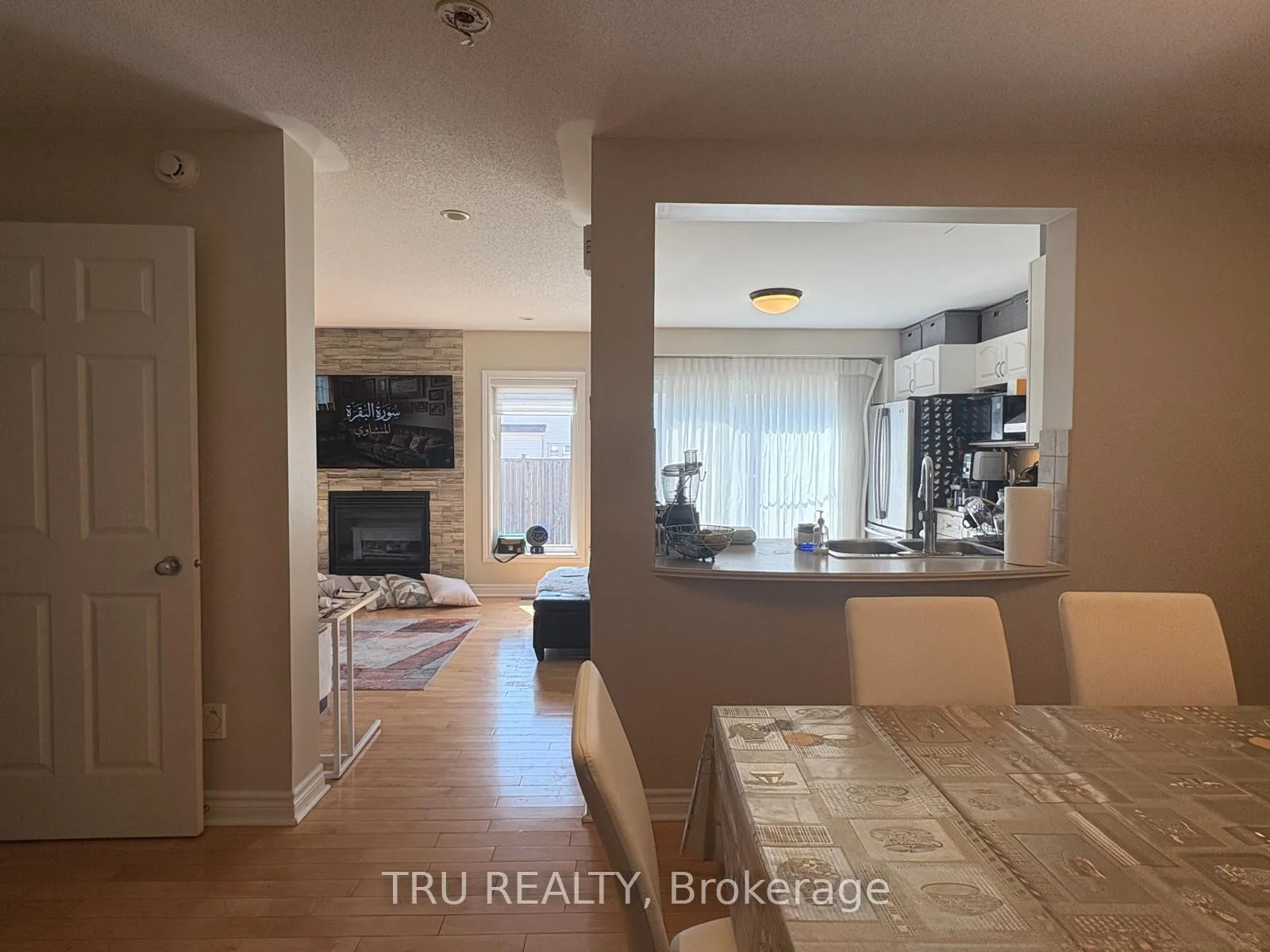 Photo 12 of 684 Beatrice Drive, Ottawa, Barrhaven - Strandherd — HOMEH