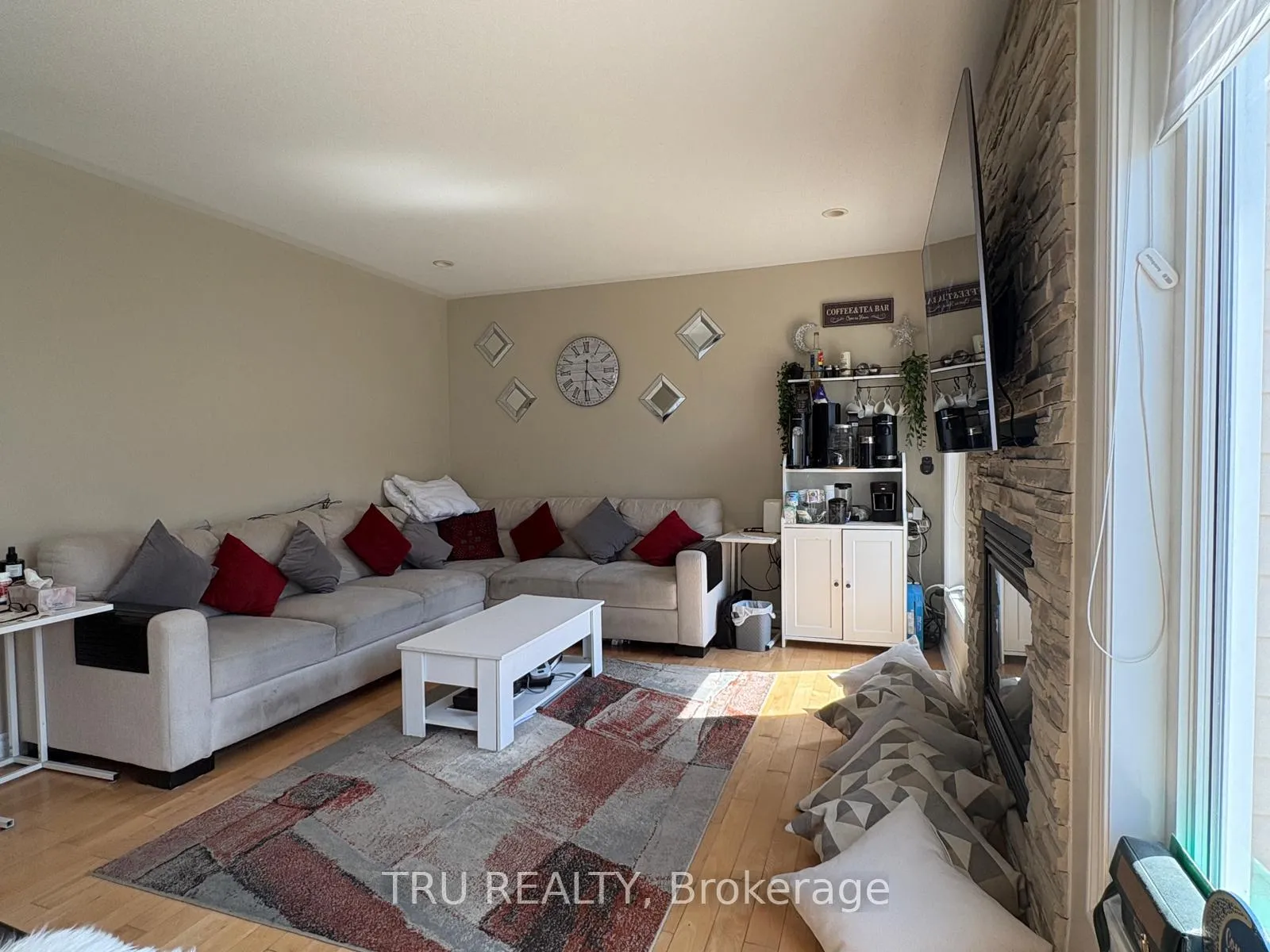 Photo 14 of 684 Beatrice Drive, Ottawa, Barrhaven - Strandherd — HOMEH