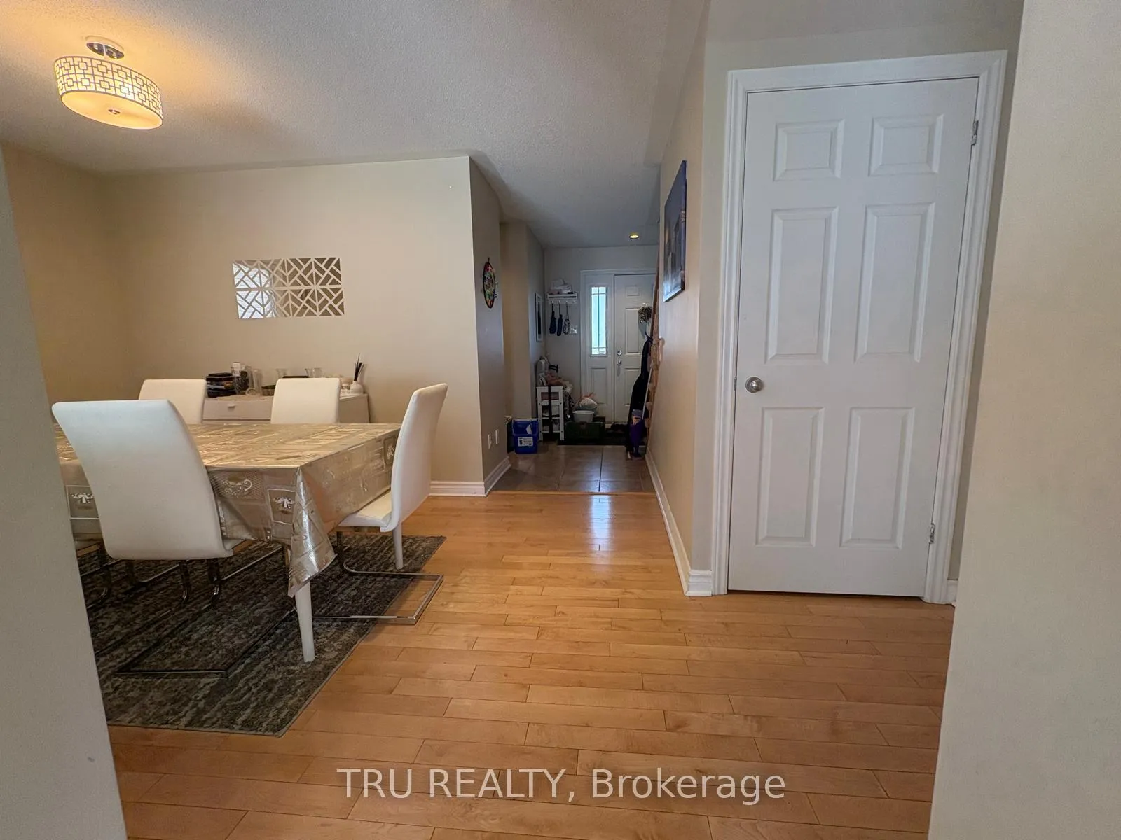 Photo 16 of 684 Beatrice Drive, Ottawa, Barrhaven - Strandherd — HOMEH