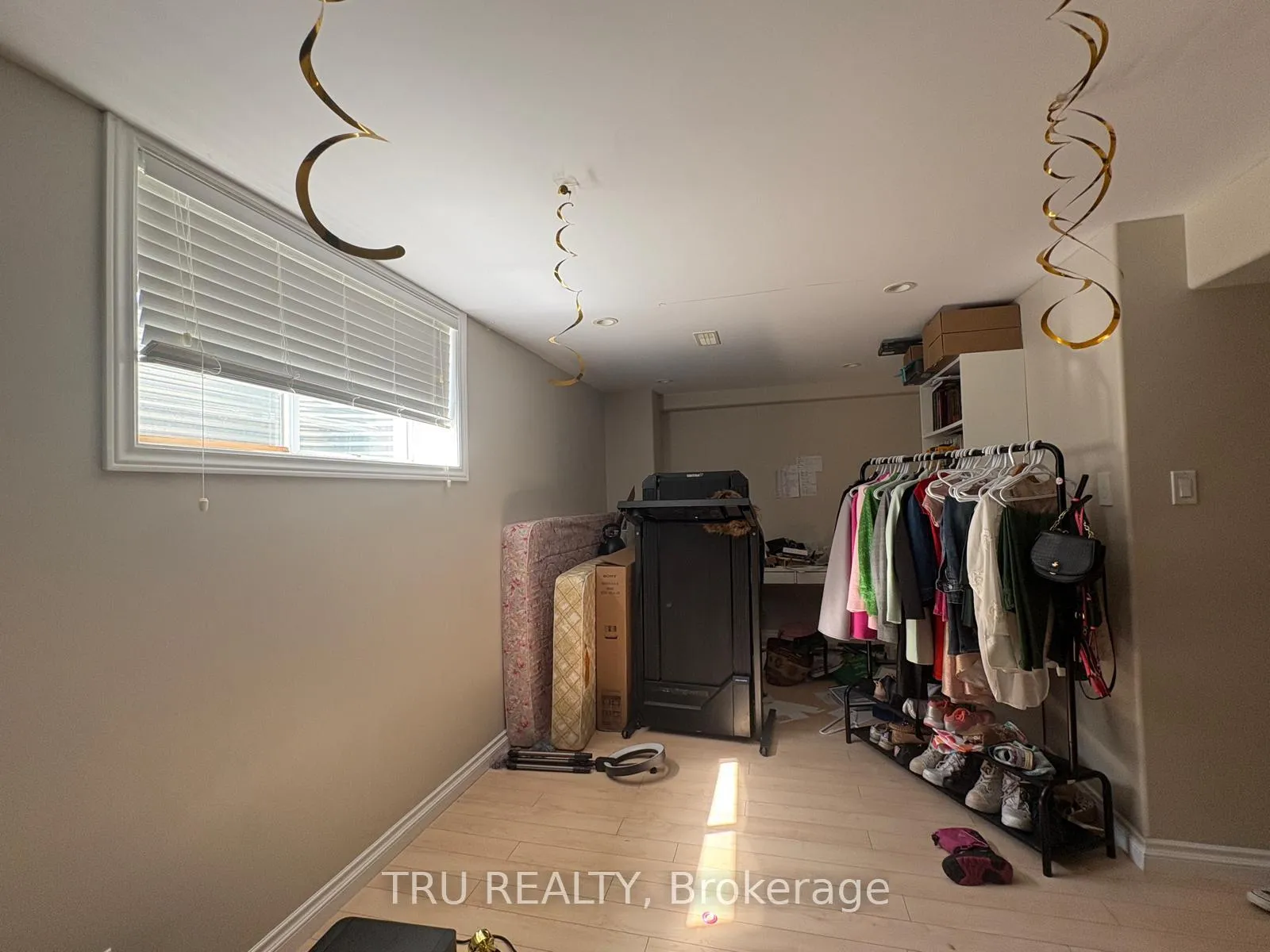 Photo 35 of 684 Beatrice Drive, Ottawa, Barrhaven - Strandherd — HOMEH