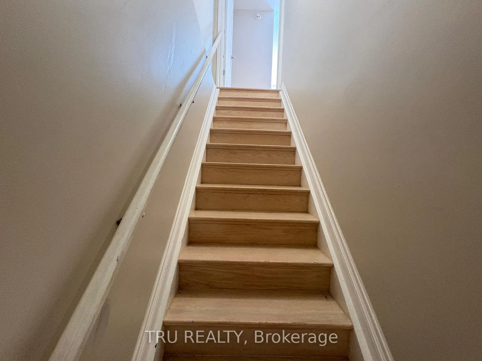 Photo 39 of 684 Beatrice Drive, Ottawa, Barrhaven - Strandherd — HOMEH