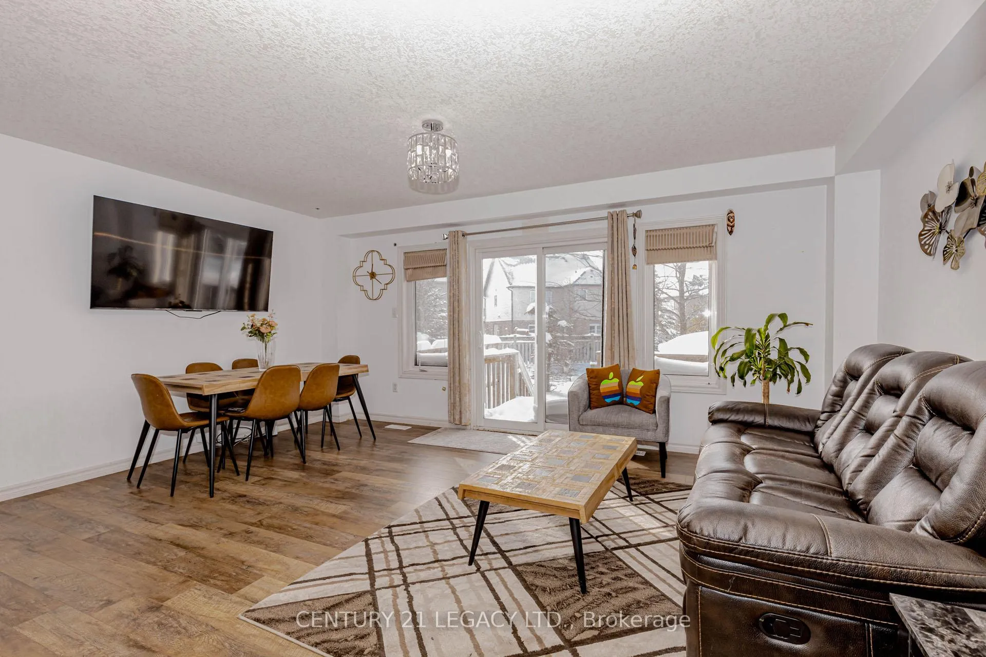 Photo 9 of 35 Oldfield Drive, Guelph, Pineridge/Westminster Woods — HOMEH
