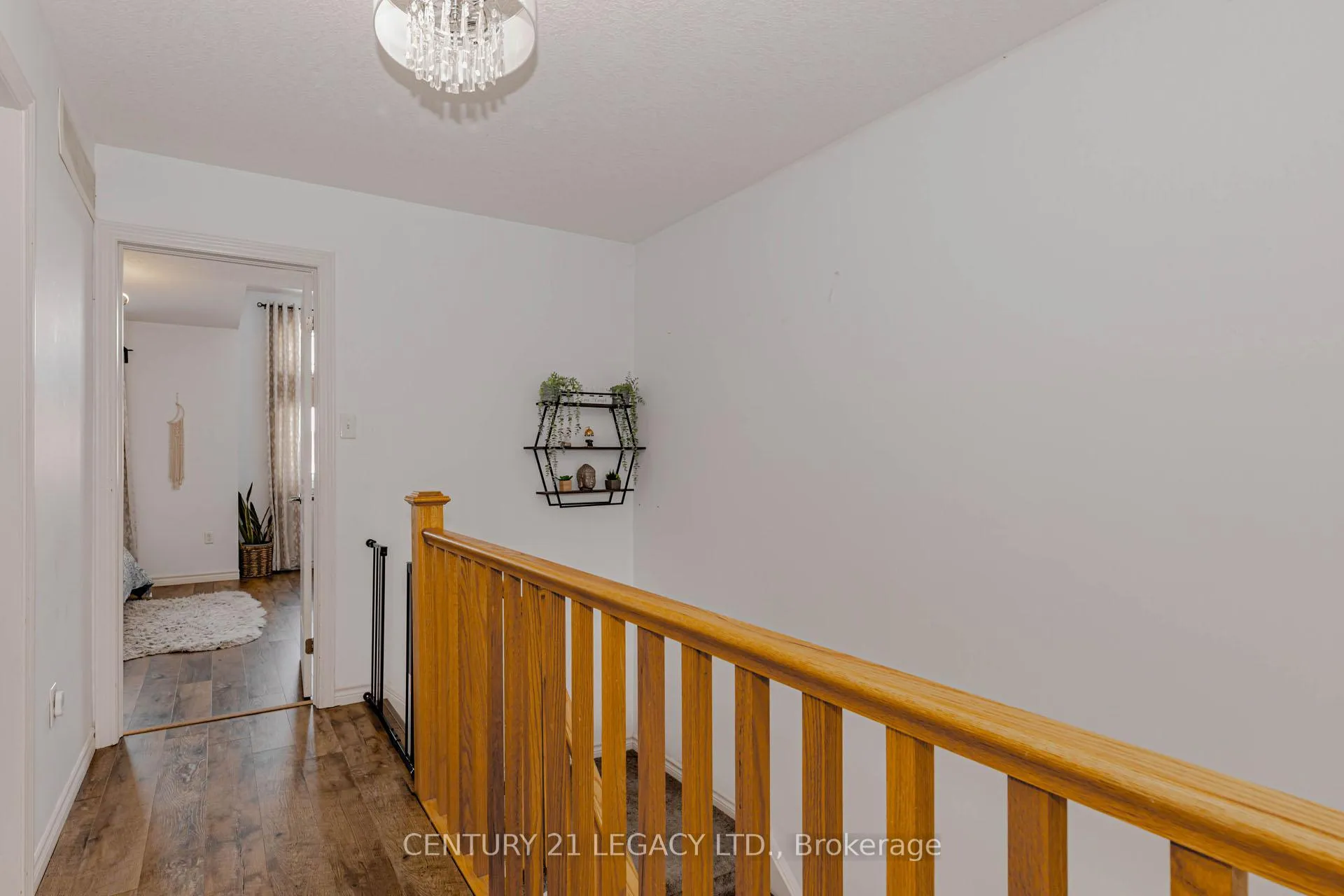 Photo 14 of 35 Oldfield Drive, Guelph, Pineridge/Westminster Woods — HOMEH