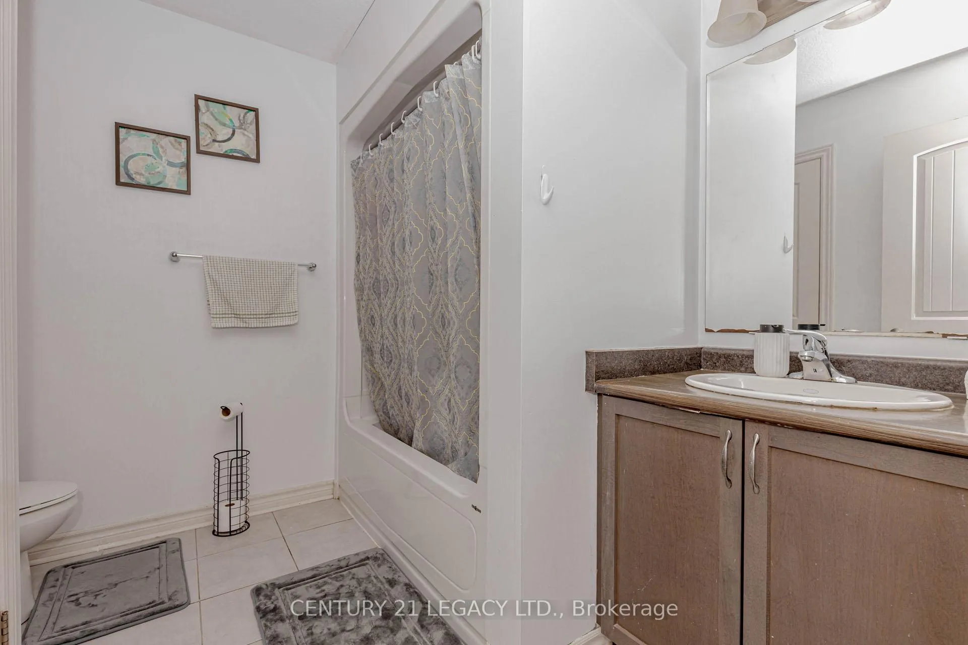Photo 21 of 35 Oldfield Drive, Guelph, Pineridge/Westminster Woods — HOMEH
