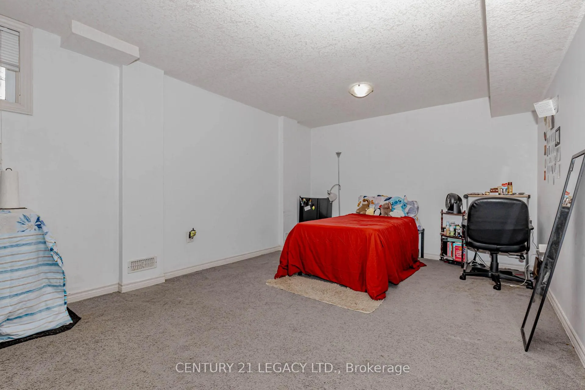 Photo 28 of 35 Oldfield Drive, Guelph, Pineridge/Westminster Woods — HOMEH