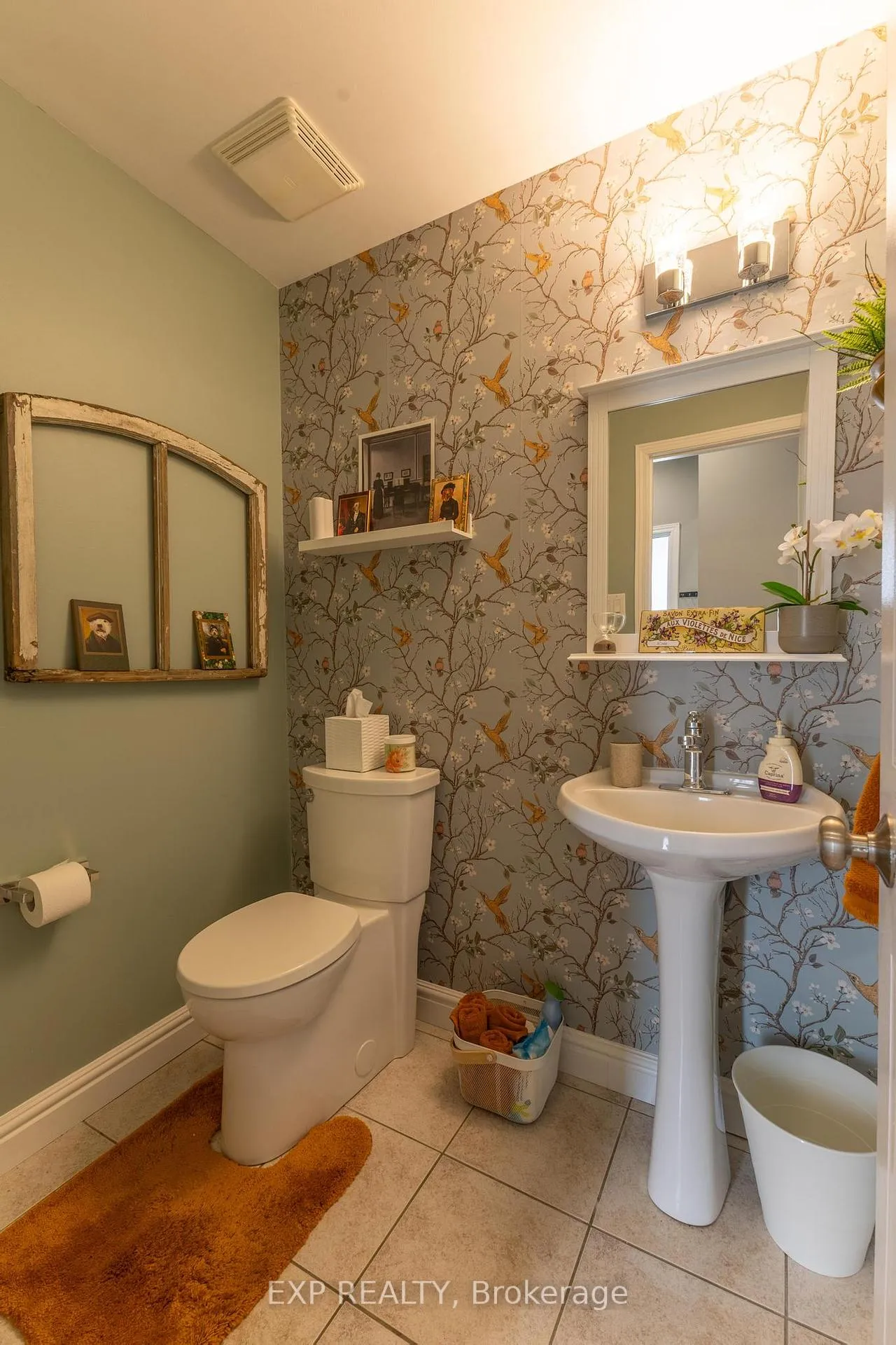 Photo 3 of 32 Stonepointe Avenue, Ottawa, Barrhaven East — HOMEH