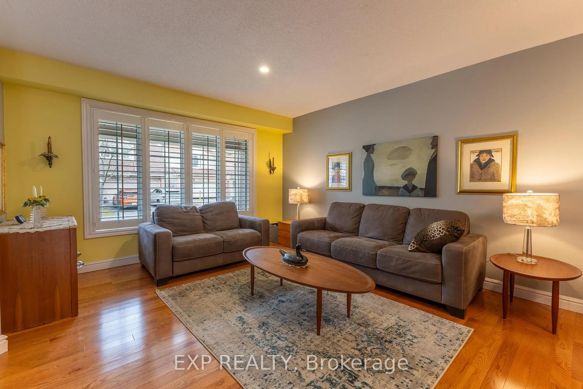 Photo 4 of 32 Stonepointe Avenue, Ottawa, Barrhaven East — HOMEH