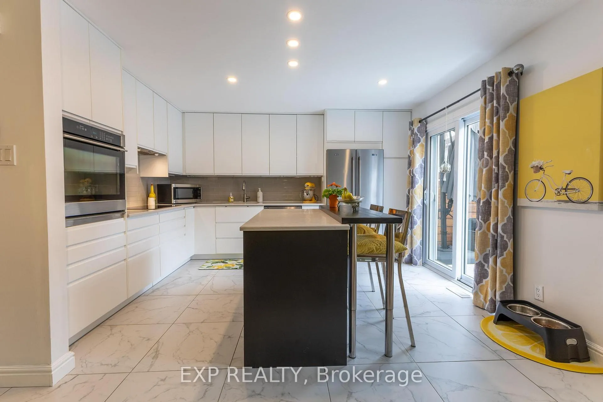 Photo 13 of 32 Stonepointe Avenue, Ottawa, Barrhaven East — HOMEH