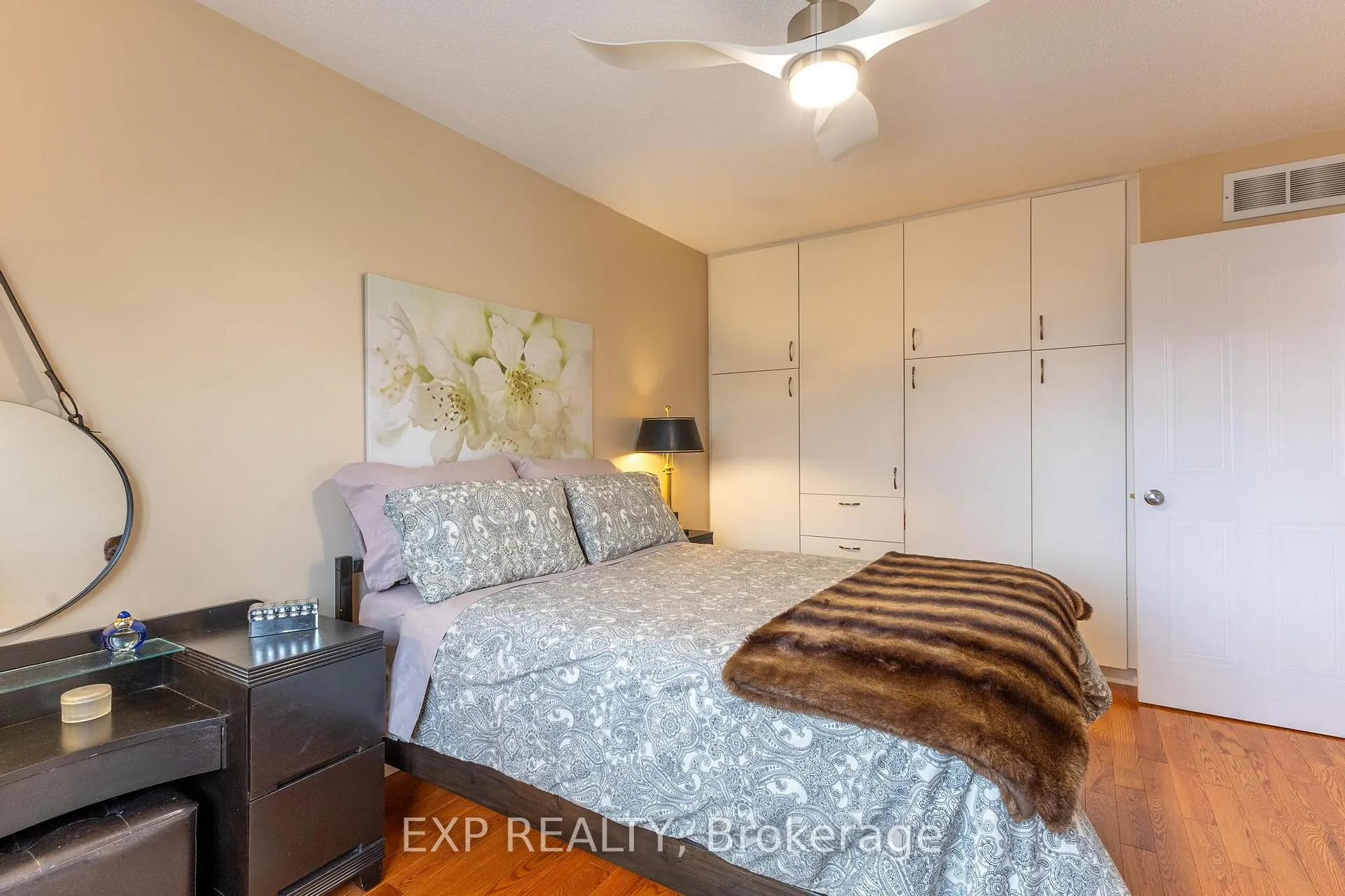 Photo 29 of 32 Stonepointe Avenue, Ottawa, Barrhaven East — HOMEH