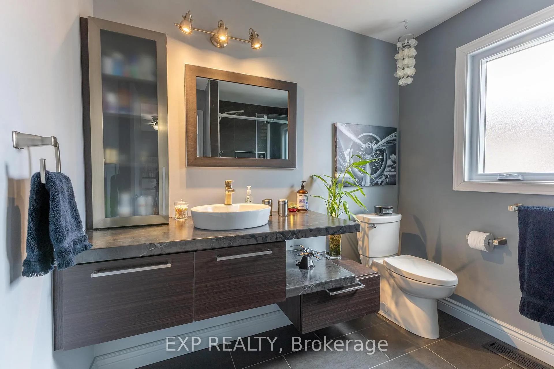 Photo 35 of 32 Stonepointe Avenue, Ottawa, Barrhaven East — HOMEH