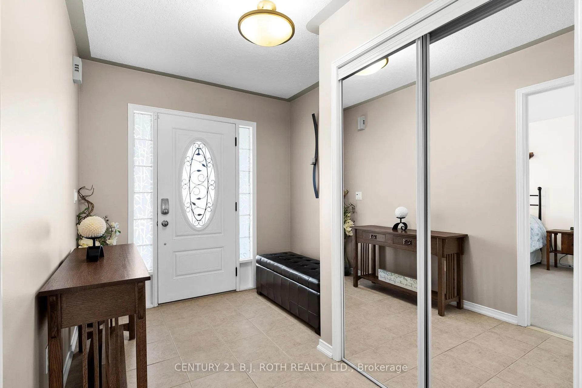 Photo 2 of 3028 Emperor Drive, Orillia — HOMEH