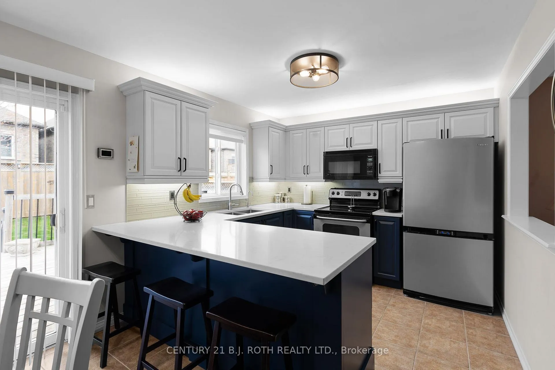 Photo 7 of 3028 Emperor Drive, Orillia — HOMEH