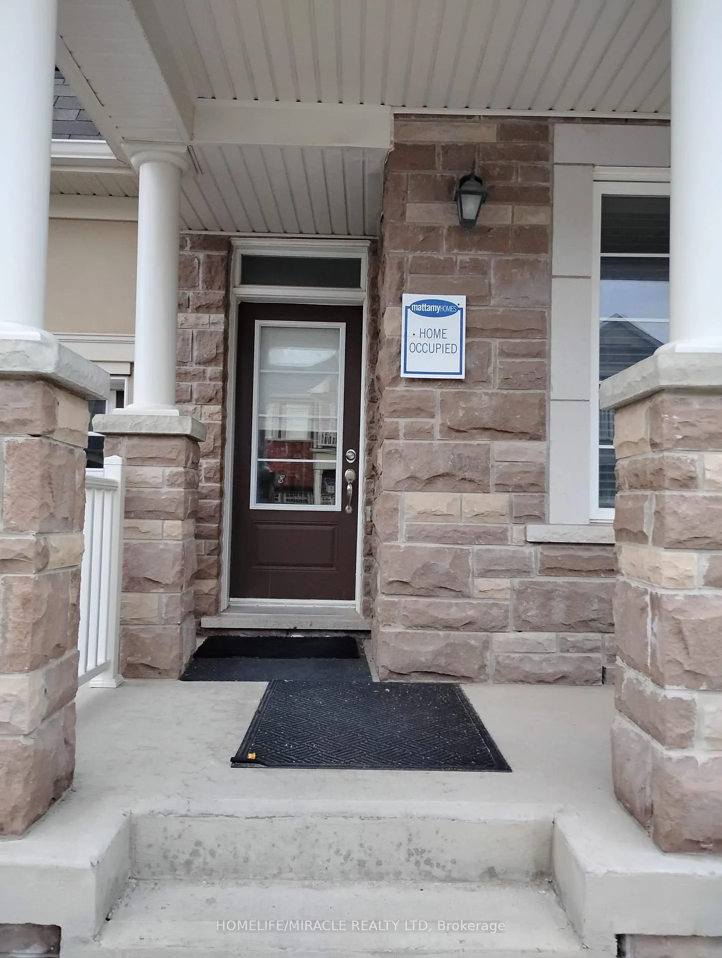 Photo 2 of 106 Benhurst Crescent, Brampton, Northwest Brampton — HOMEH