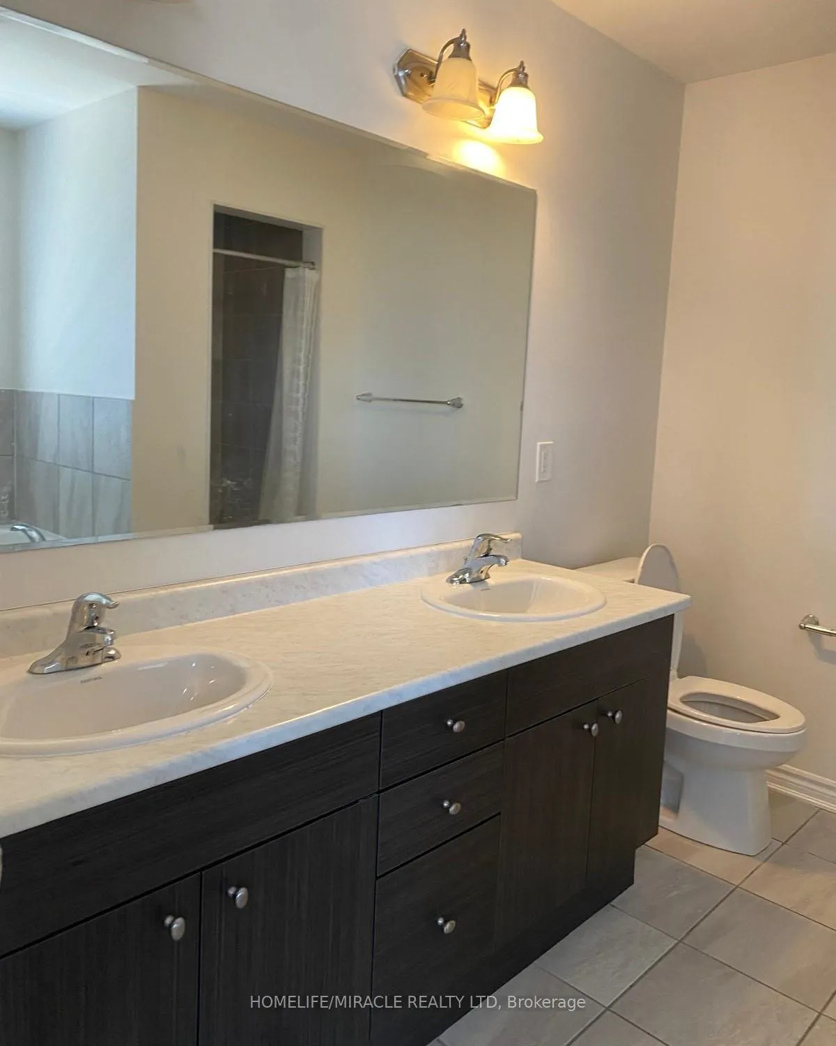Photo 24 of 106 Benhurst Crescent, Brampton, Northwest Brampton — HOMEH