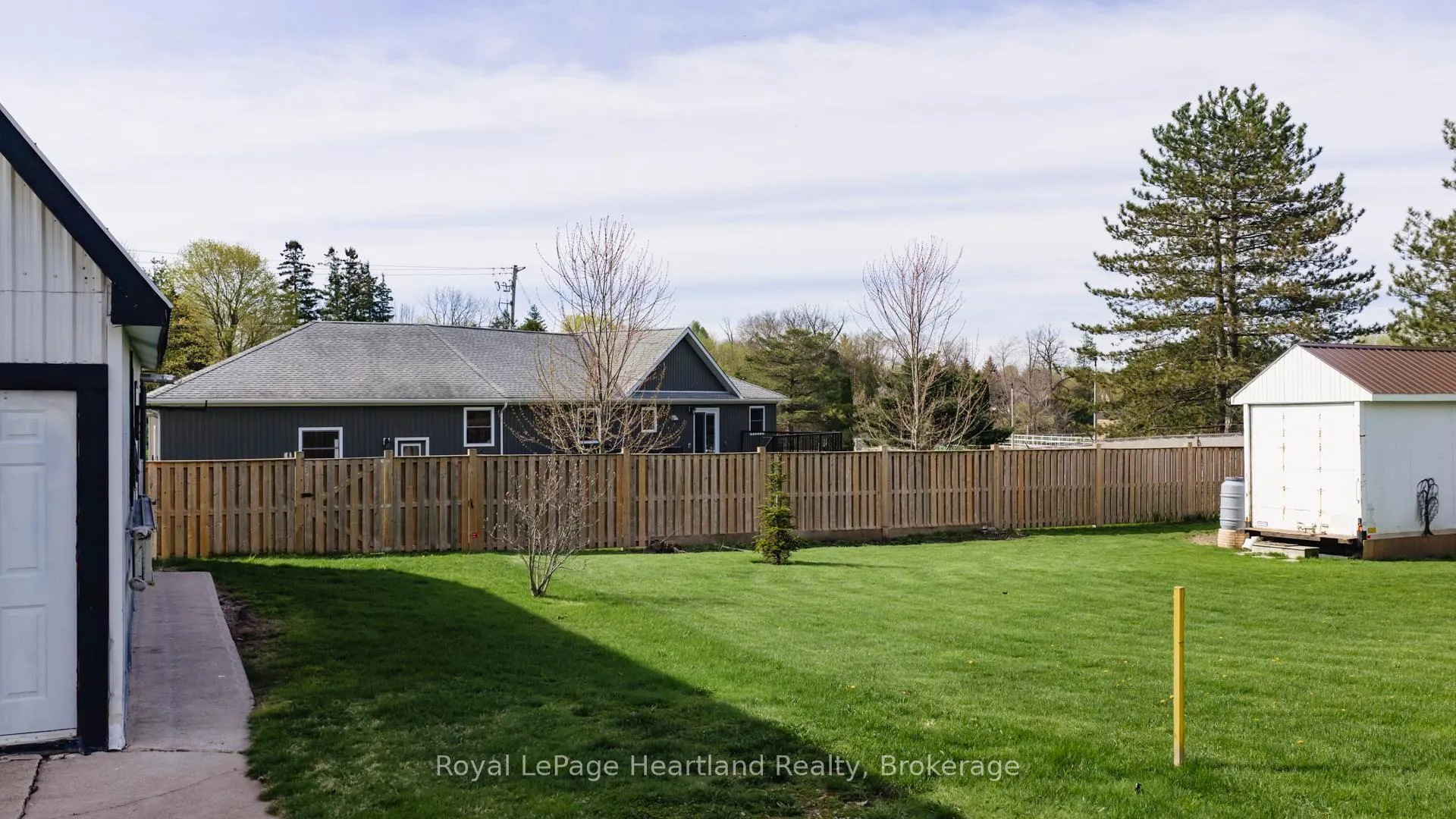 Photo 28 of 52 Walker Street, Central Huron, Clinton — HOMEH