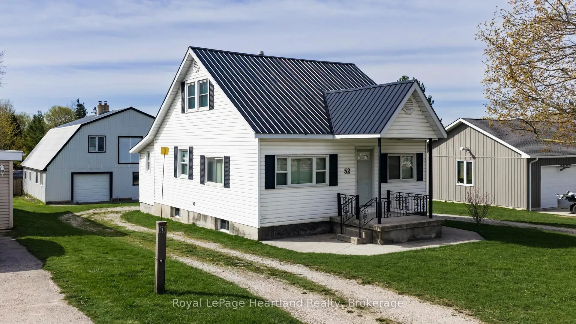 Photo 31 of 52 Walker Street, Central Huron, Clinton — HOMEH