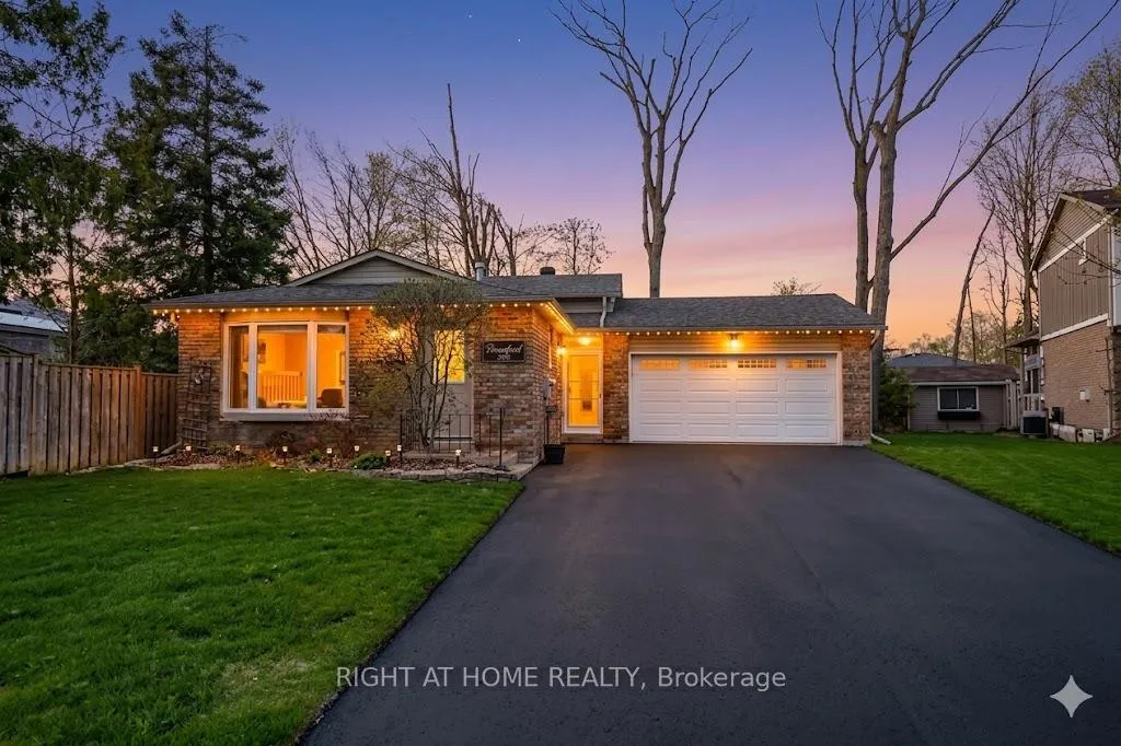 Photo 1 of 10 Forestview Place, Barrie, Cundles East — HOMEH