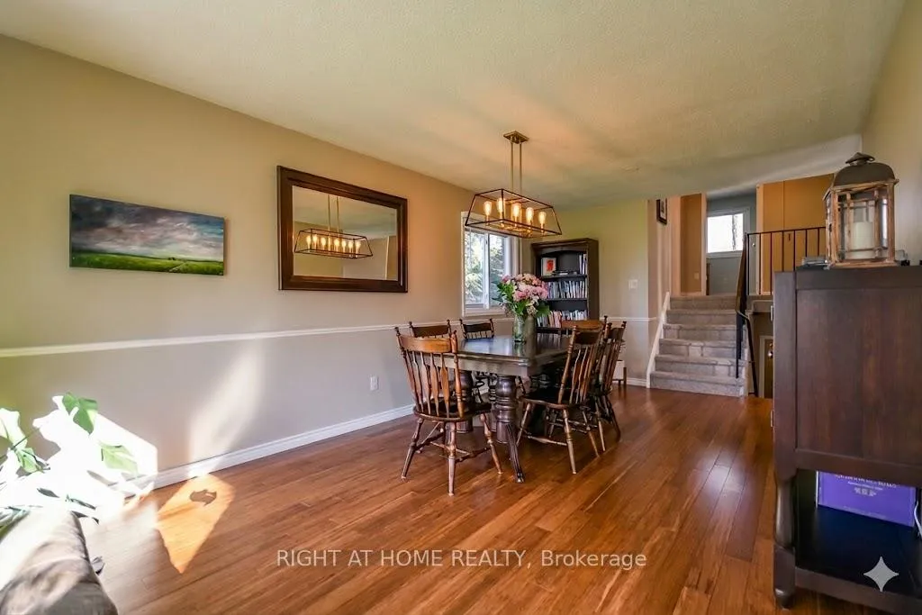Photo 7 of 10 Forestview Place, Barrie, Cundles East — HOMEH