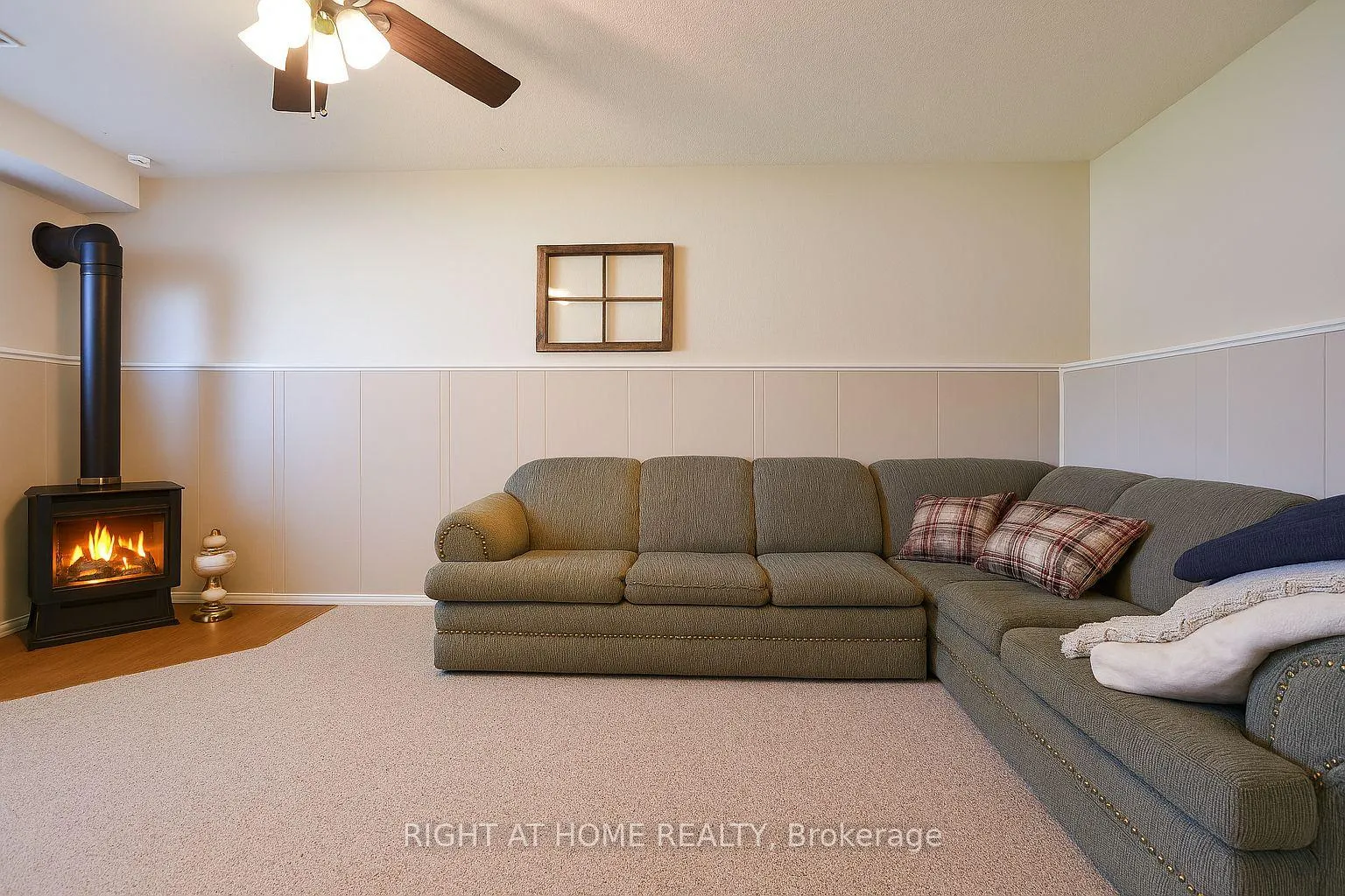 Photo 17 of 10 Forestview Place, Barrie, Cundles East — HOMEH