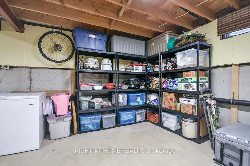 Photo 19 of 10 Forestview Place, Barrie, Cundles East — HOMEH
